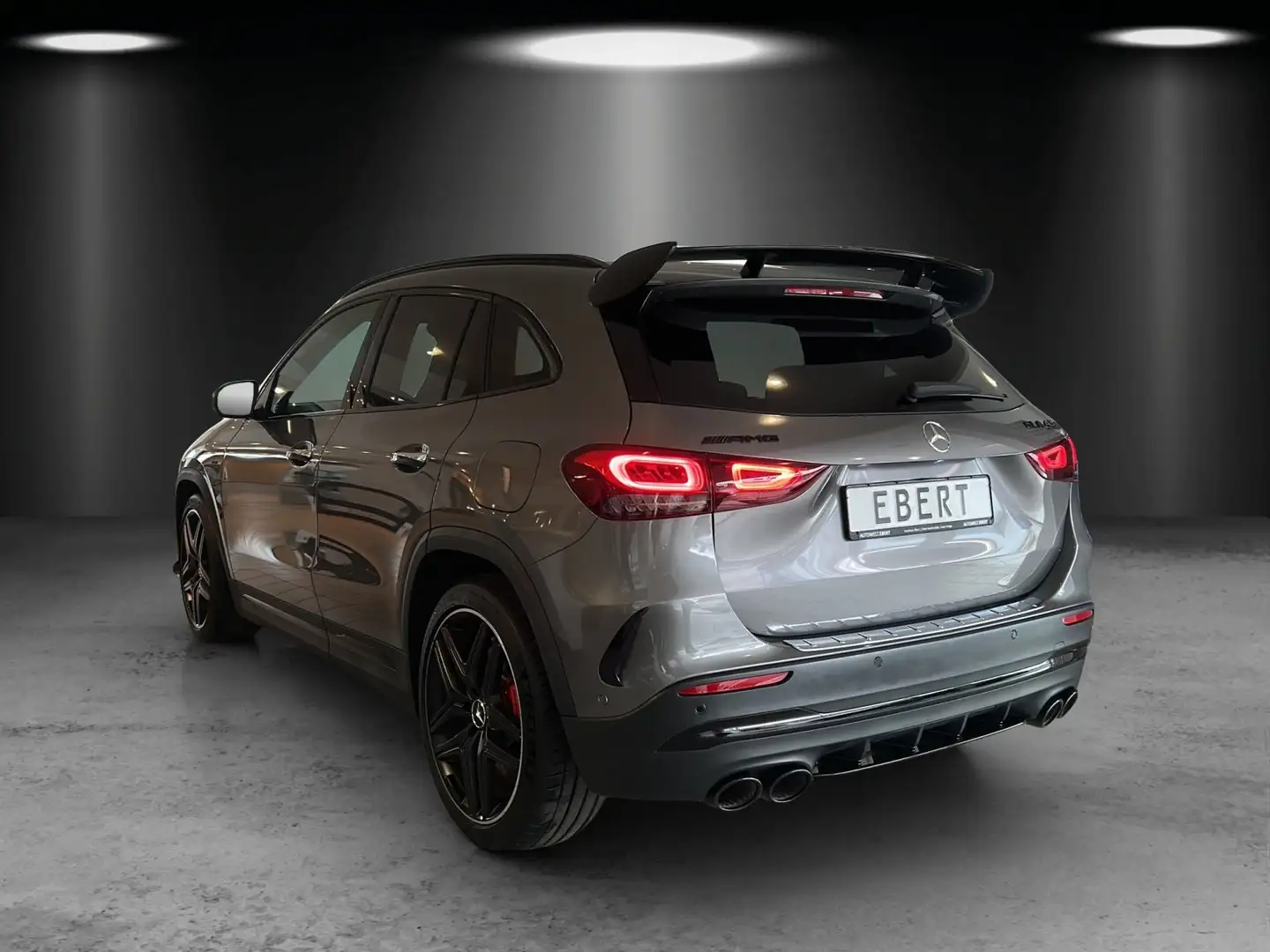 Mercedes-Benz GLA 45 AMG GLA 45 S AMG Perf.Sitze DISTRO Massage AERO Pano Grijs - 2