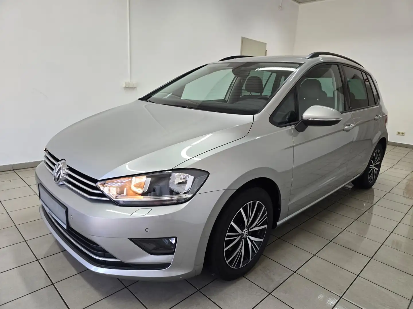 Volkswagen Golf Sportsvan VII 1.6 TDI DSG Allstar Standheizung AHK Gris - 1