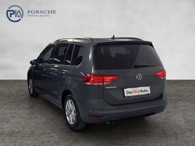 Volkswagen Touran view 4