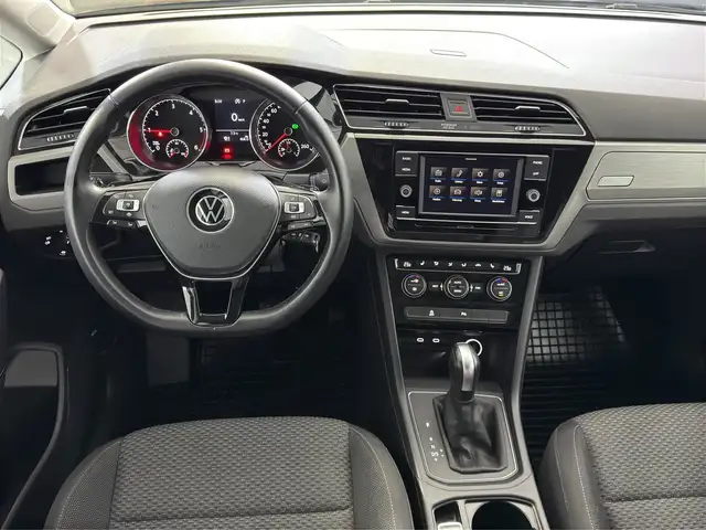 Volkswagen Touran view 7
