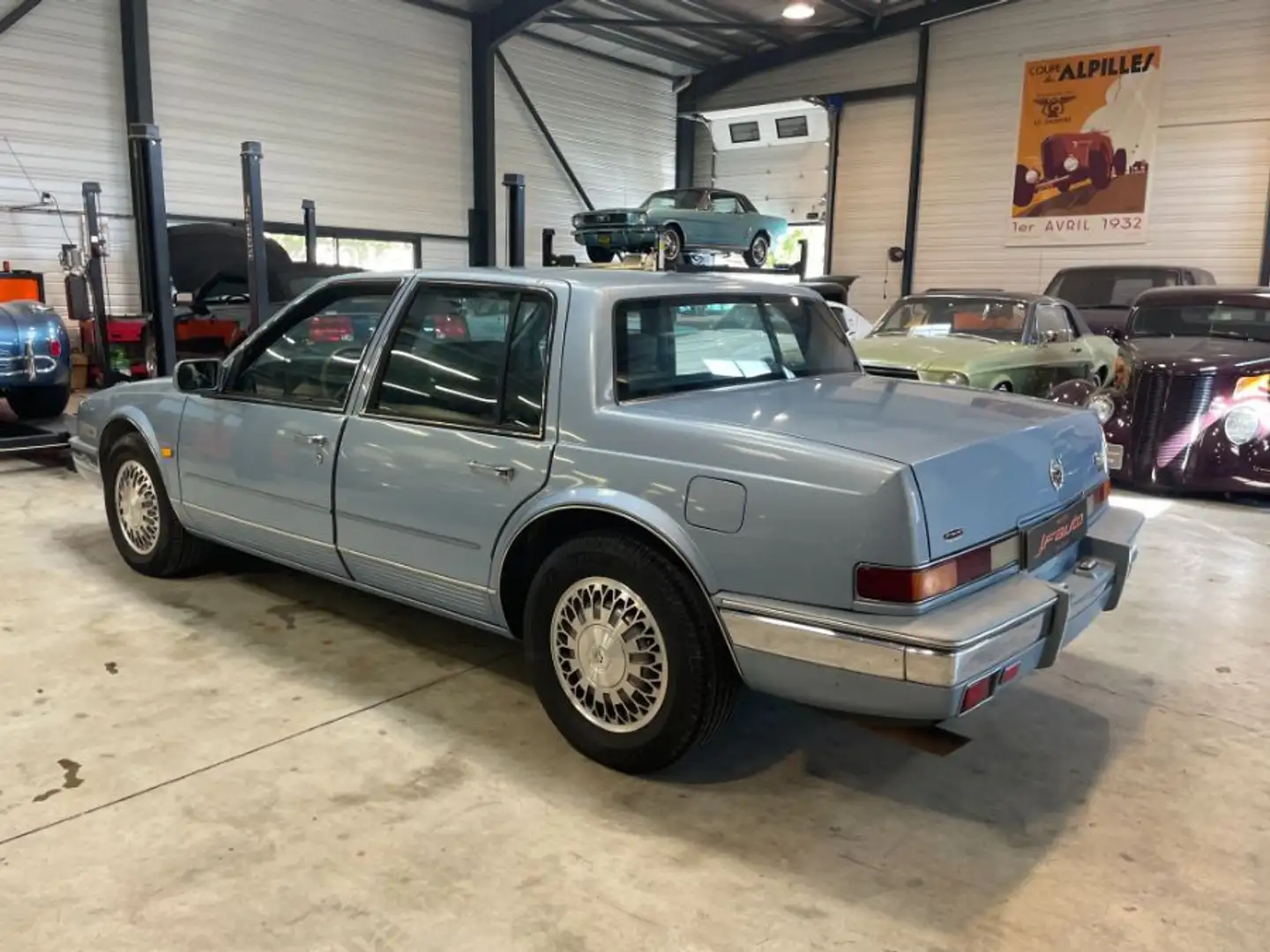 Cadillac Seville 4.5 L Blau - 2