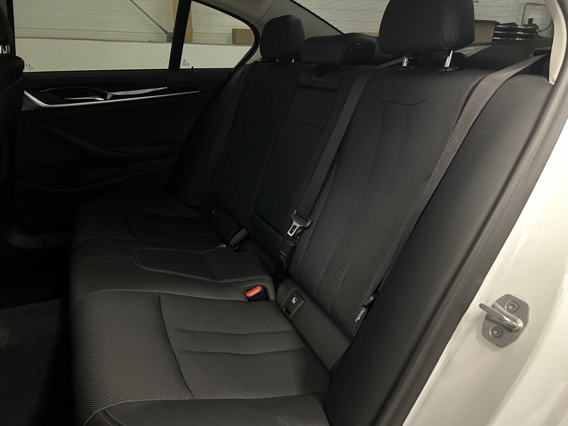 BMW 525 d *Sport Line* — photo 14