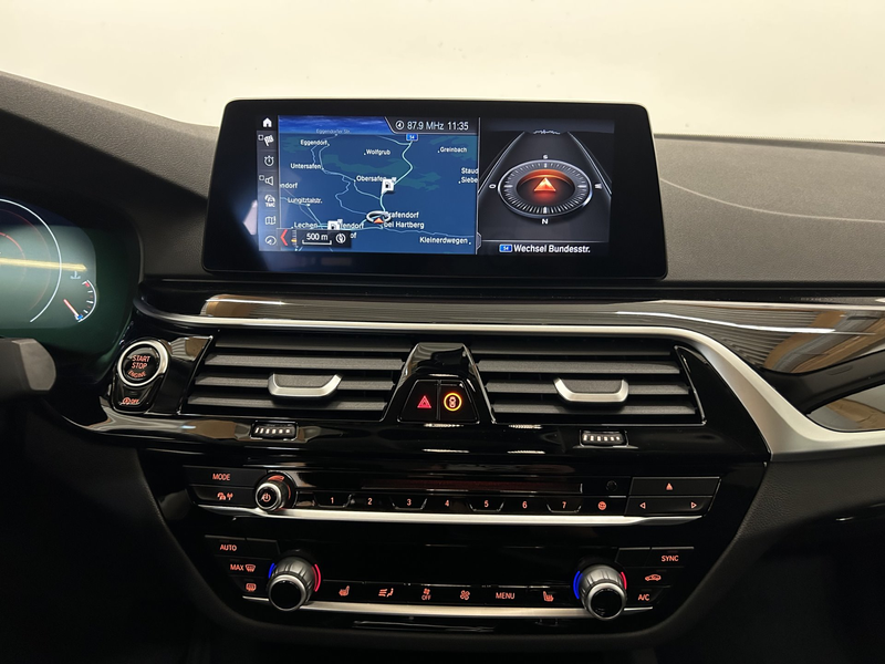 BMW 525 d *Sport Line* — photo 11