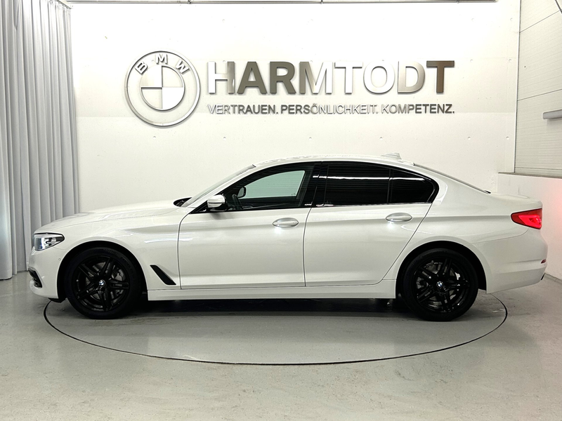 BMW 525 d *Sport Line* — photo 3