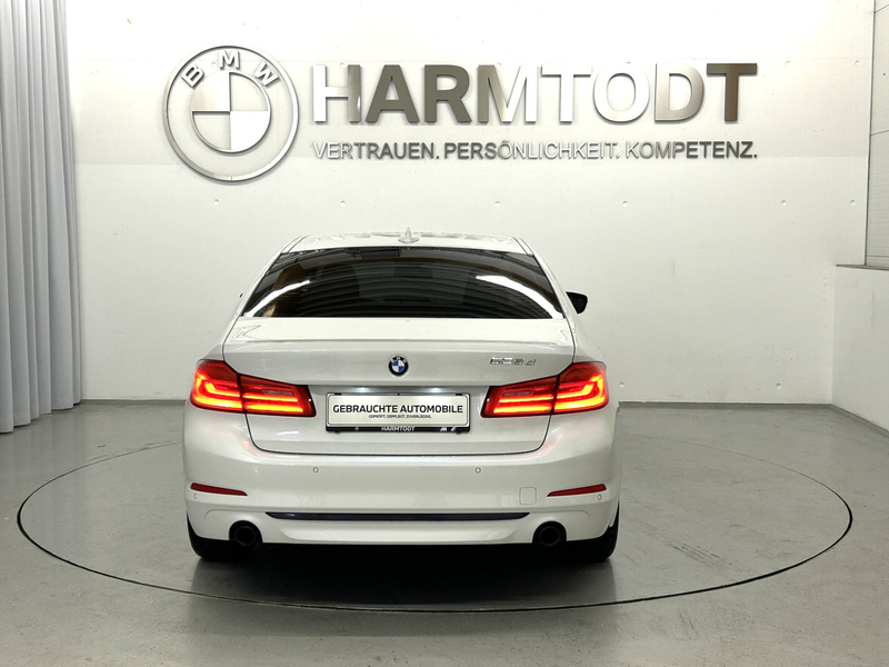 BMW 525 d *Sport Line* — photo 4