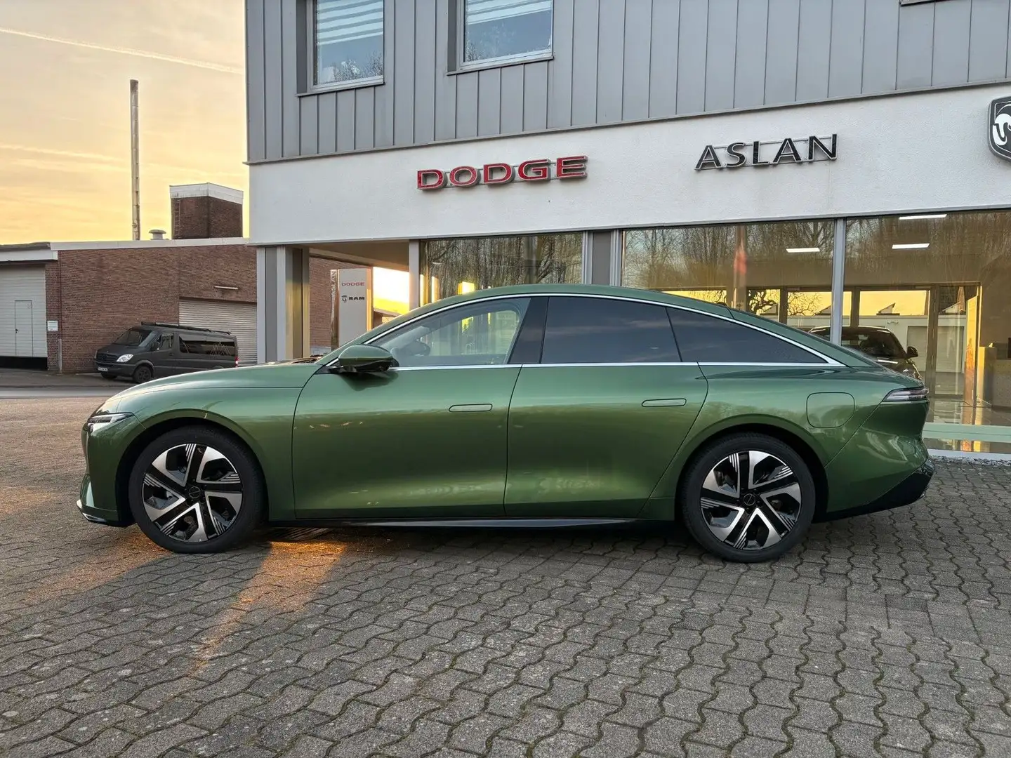 DFSK Sonstige Forthing S7 REEV 19'' CarPlay Pano 360° K Grün - 2