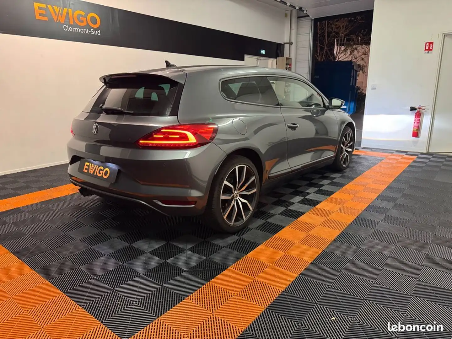 Volkswagen Scirocco 2.0 tsi 180ch carat dsg6 Gris - 2