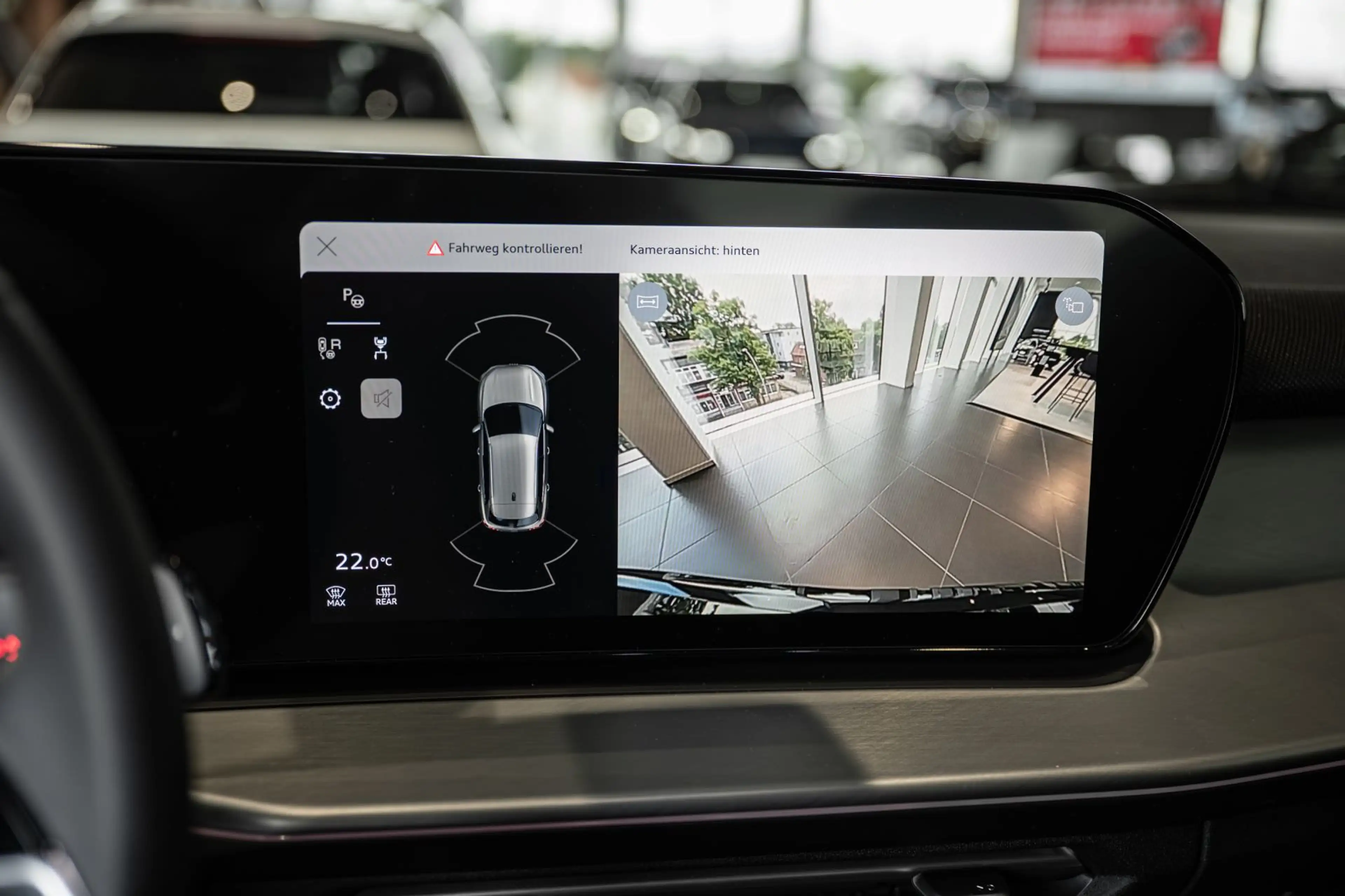 Audi Q3 TFSI S tronic NAVI/LED-PLUS/AHK/KAMERA — photo 15