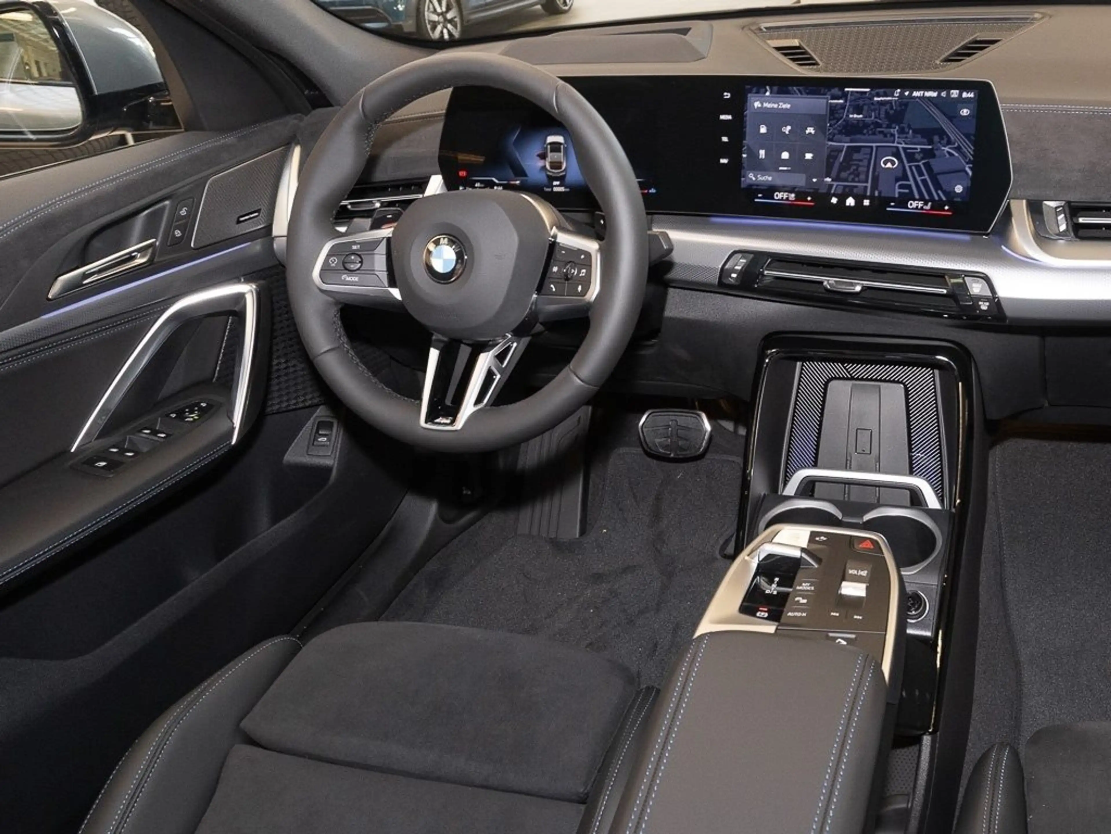 BMW X2 sDrive20i — photo 6