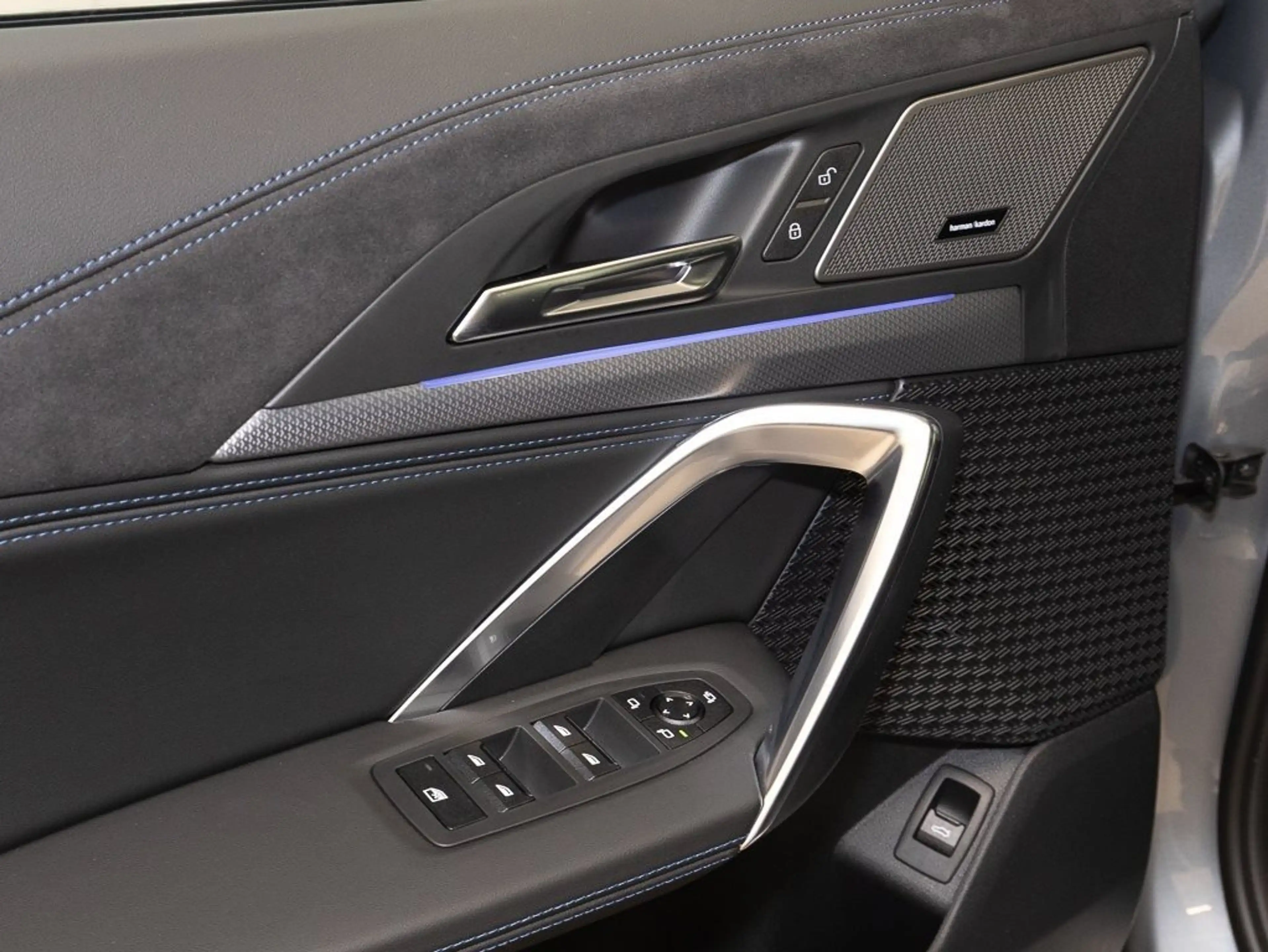 BMW X2 sDrive20i — photo 5