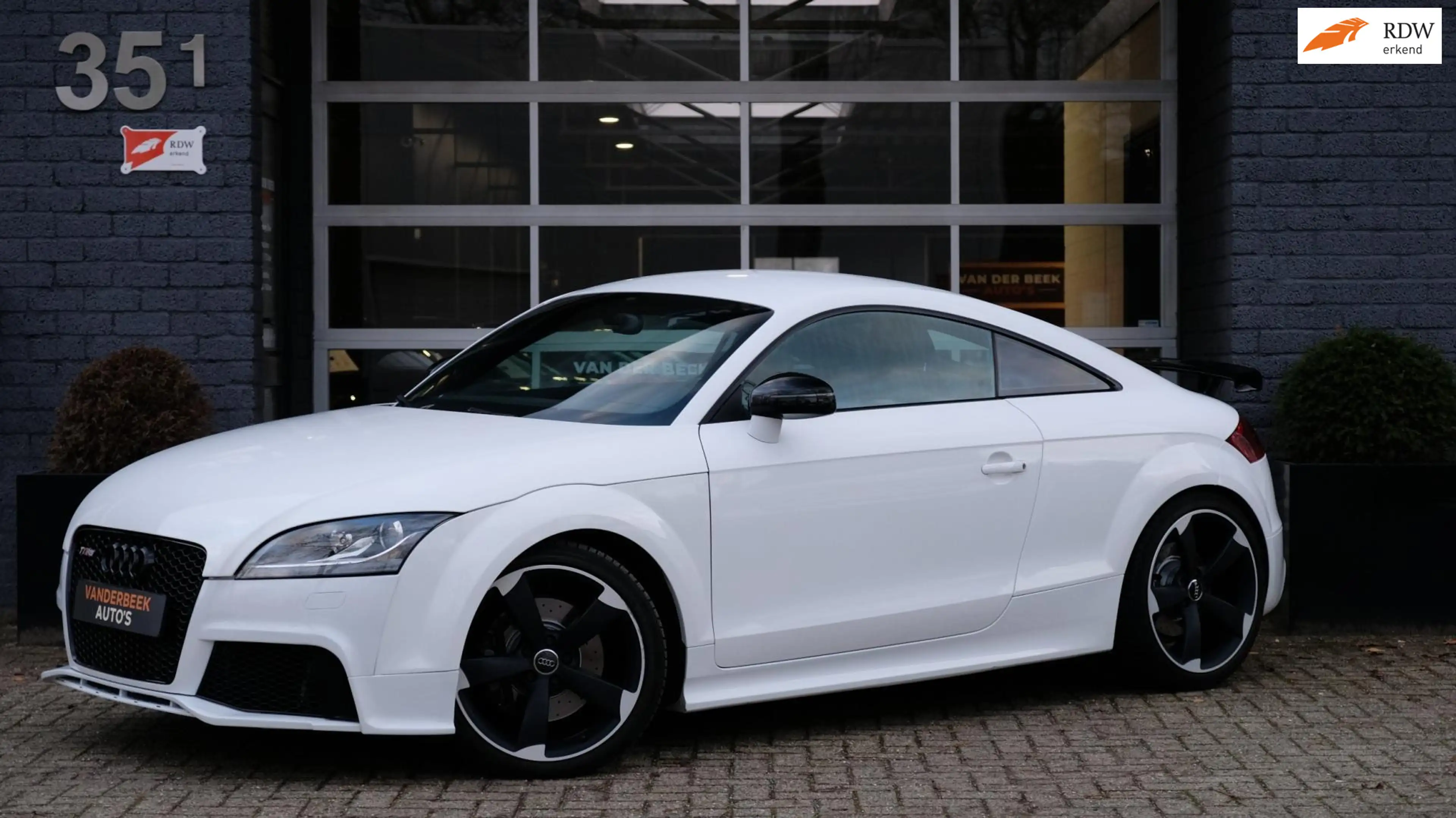 Audi TT RS TTS 2.0 TFSI Uitgevoerd 272PK