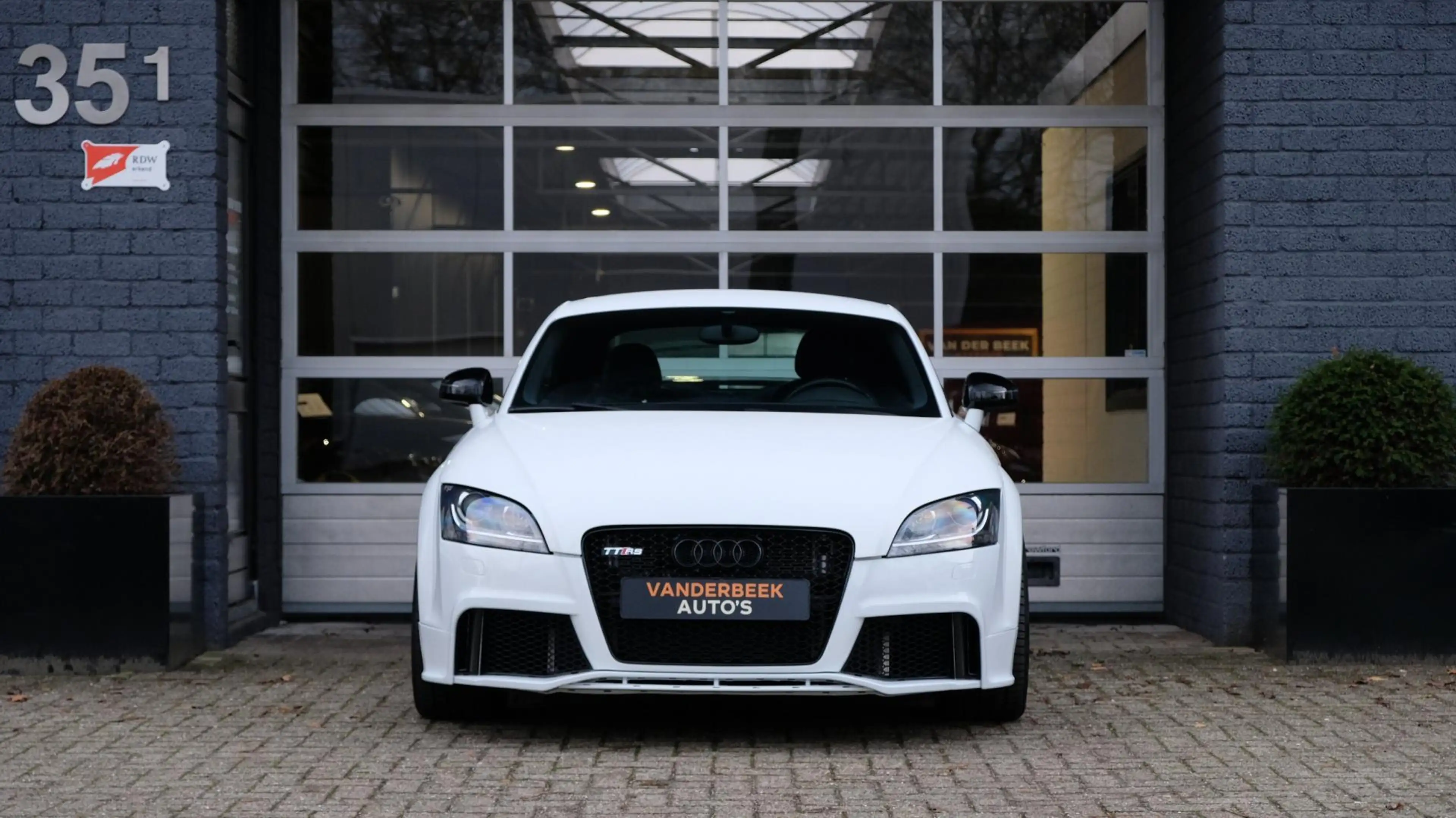 Audi TT RS TTS 2.0 TFSI Uitgevoerd 272PK — photo 2