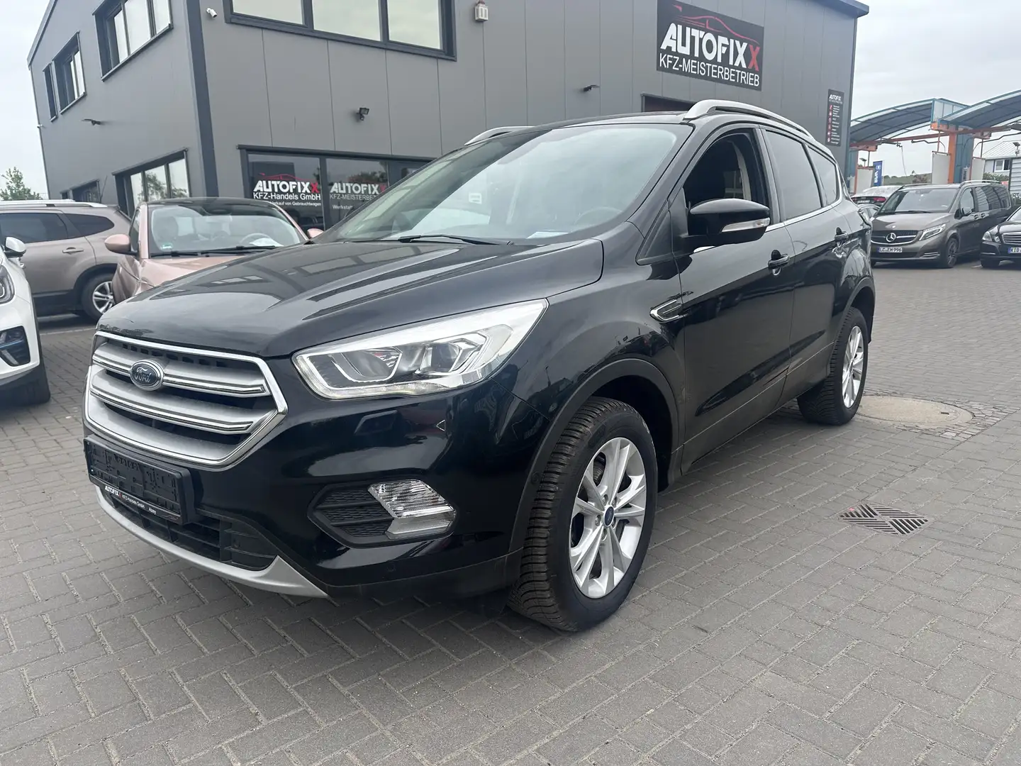 Ford Kuga Titanium Noir - 1