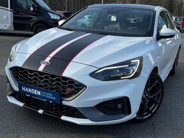 Ford Focus Lim. ST Automatik, PANO, iACC, 19"LMF