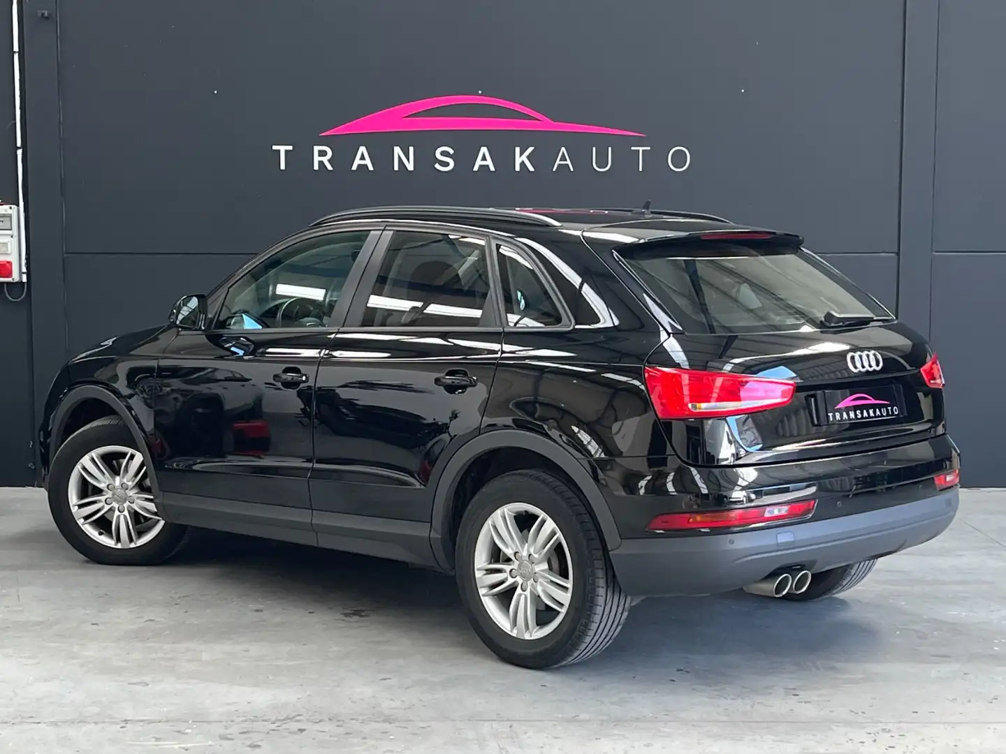 Audi Q3 Noir - 2