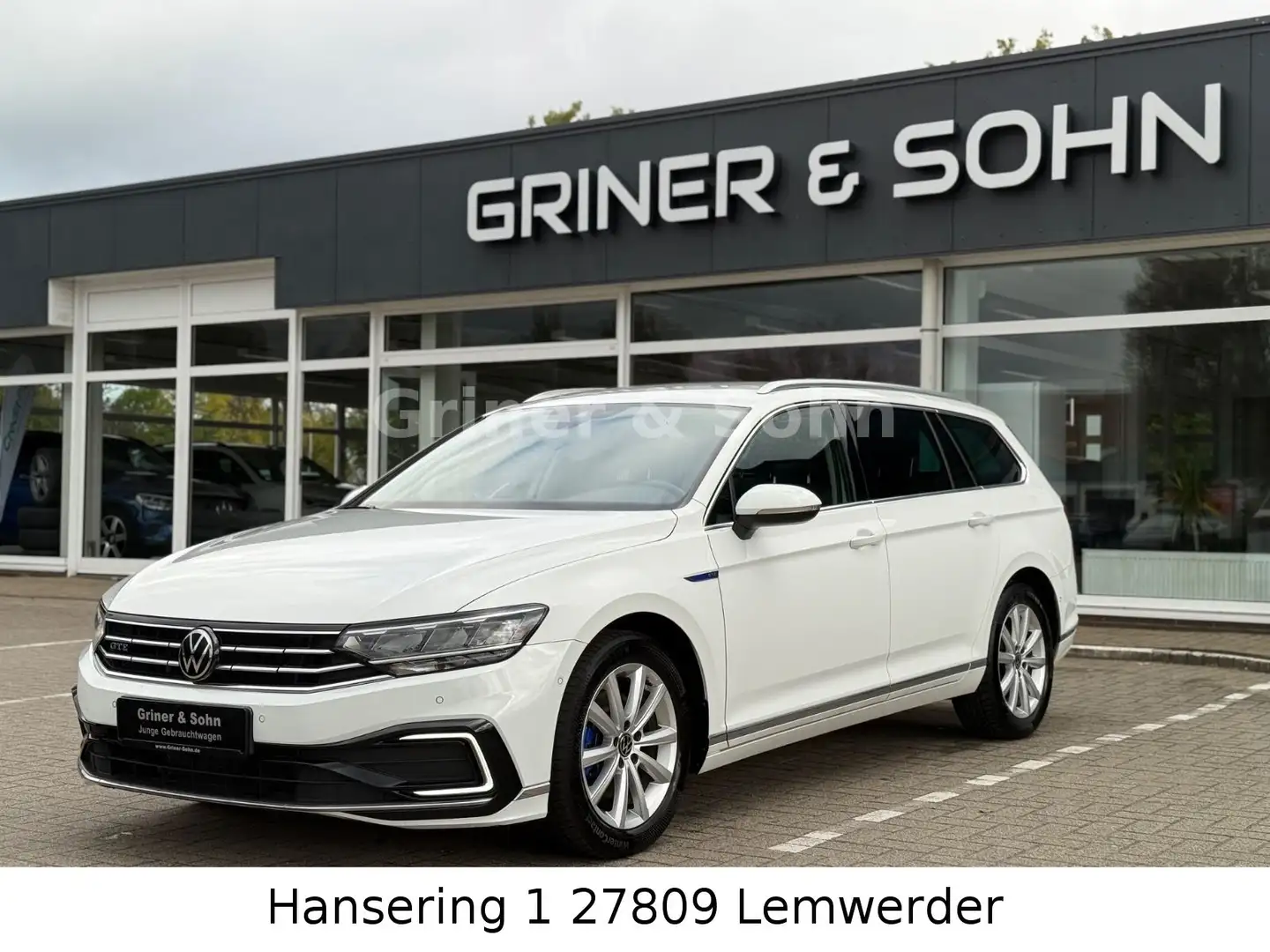 Volkswagen Passat Variant GTE,T-Leder,ACC,Side,R-Kam.3,99% Weiß - 1