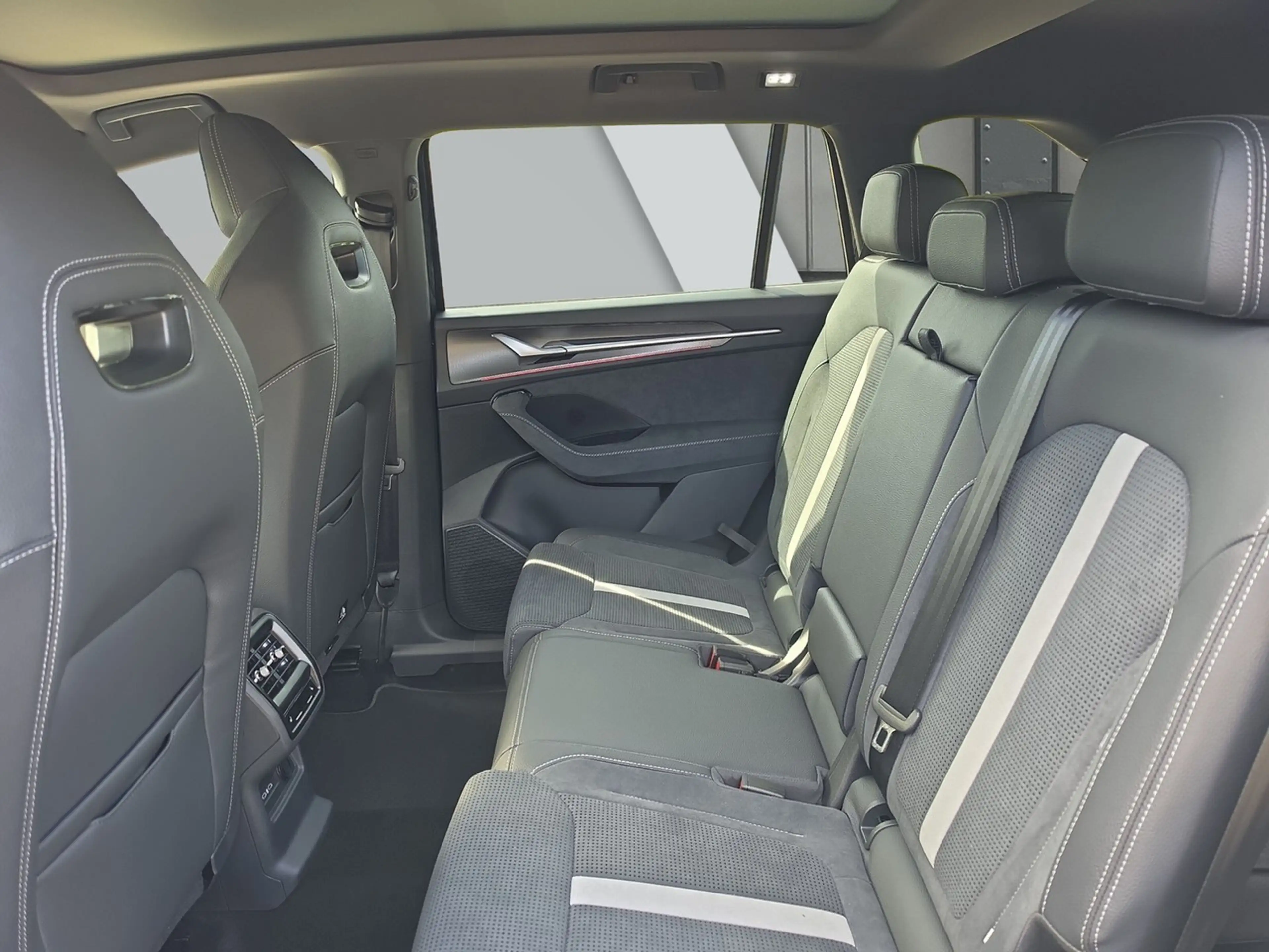 Skoda Kodiaq 2.0 TDI 4x4 Sportline Klima Navi Rückfahrkamera — photo 11