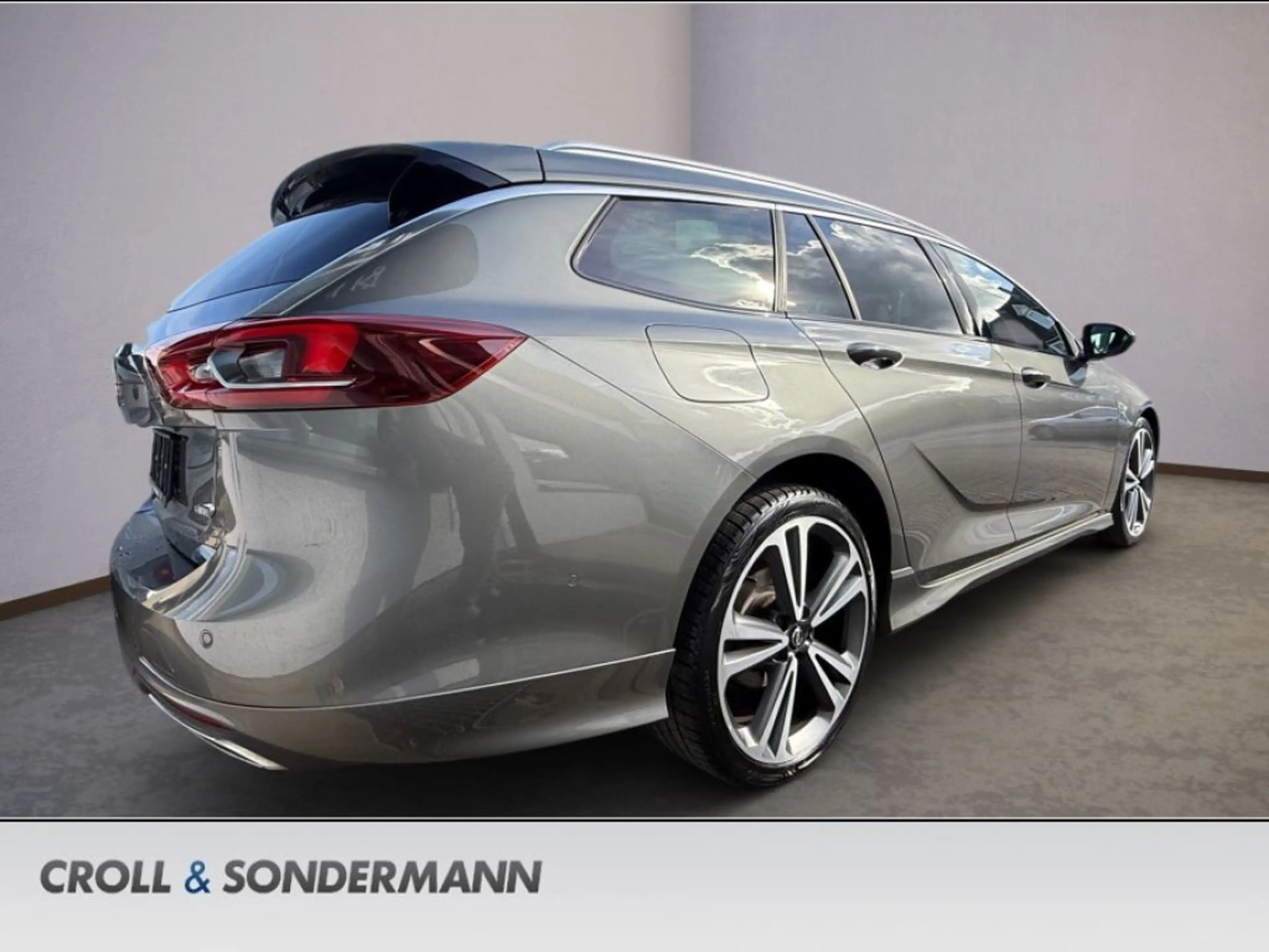 Opel Insignia Insignia ST 2.0 Ultimate 120 Jahre OPC-Line — photo 3