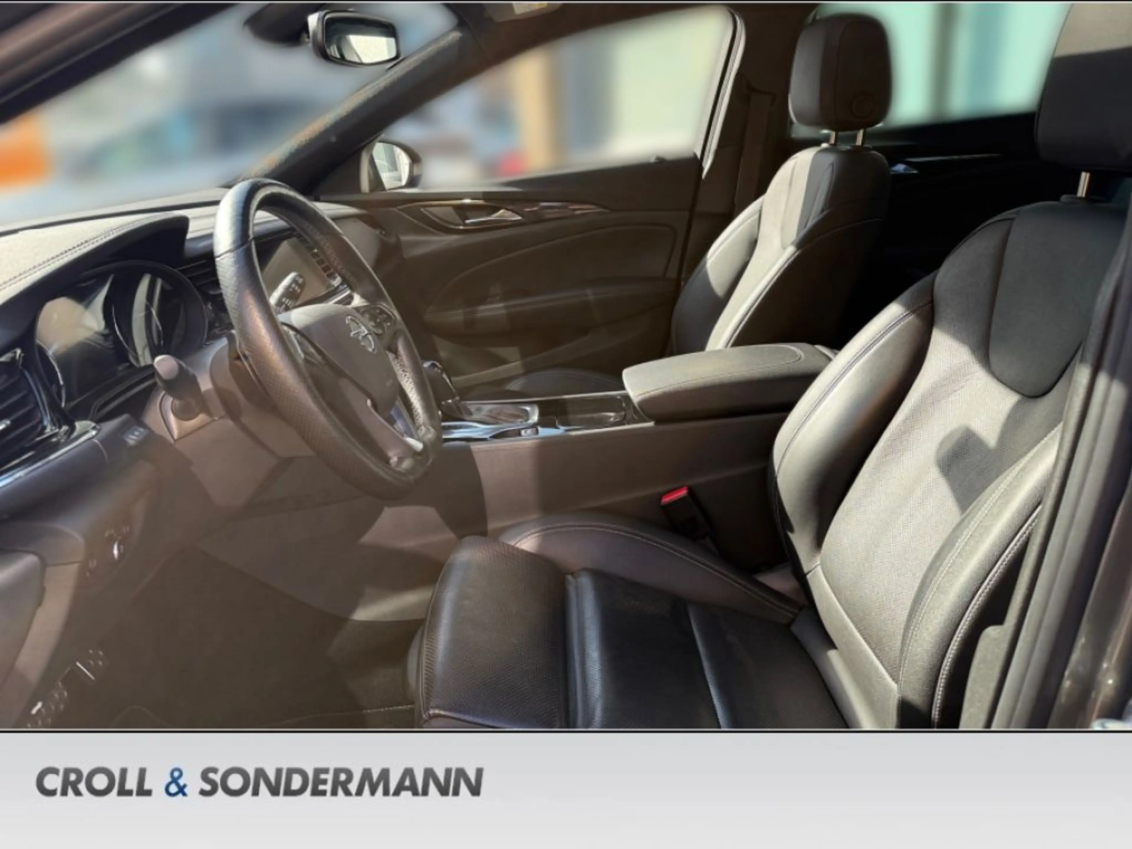Opel Insignia Insignia ST 2.0 Ultimate 120 Jahre OPC-Line — photo 7