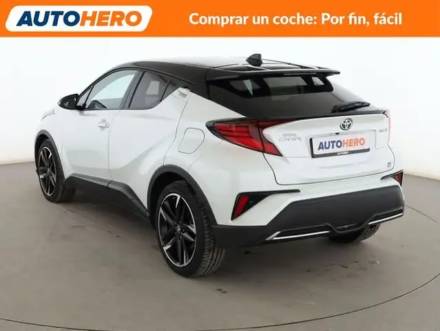 Toyota C-HR view 4