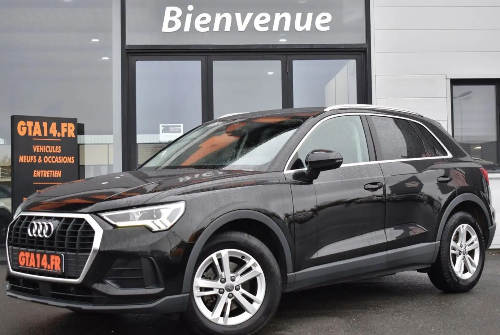 Audi Q3 35 TFSI 150CH BUSINESS LINE S TRONIC 7 Noir - 1