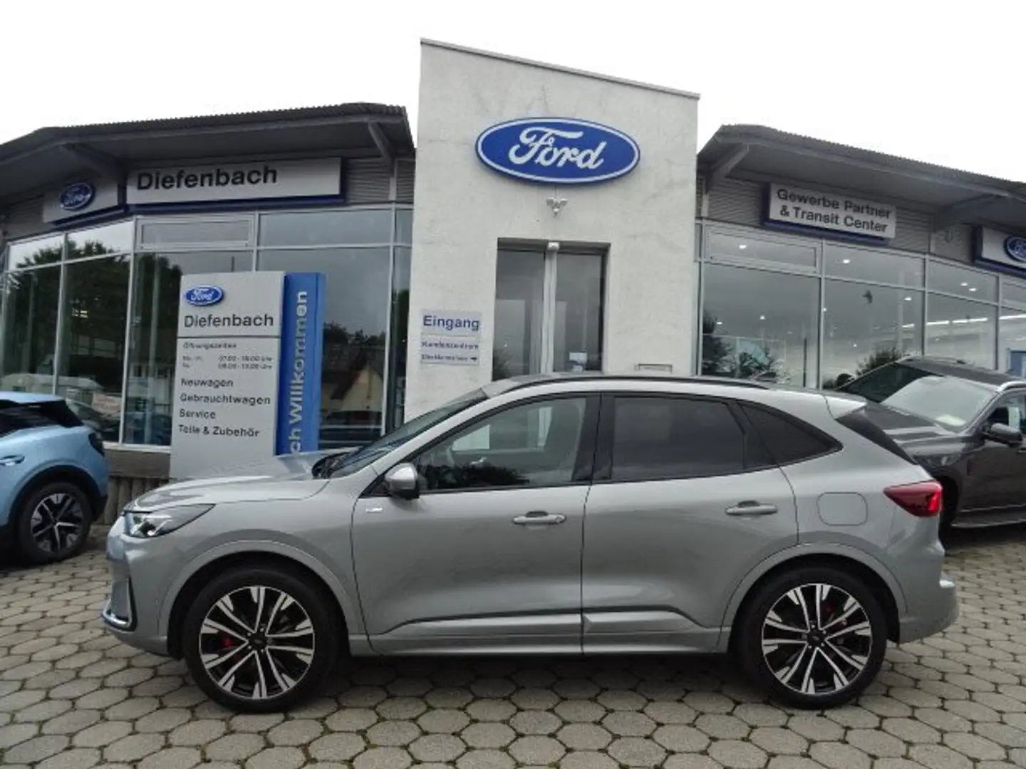 Ford Kuga 2.5 Hybrid 4x4 ST-Line X +360 Grad+Matrix Led Silber - 1