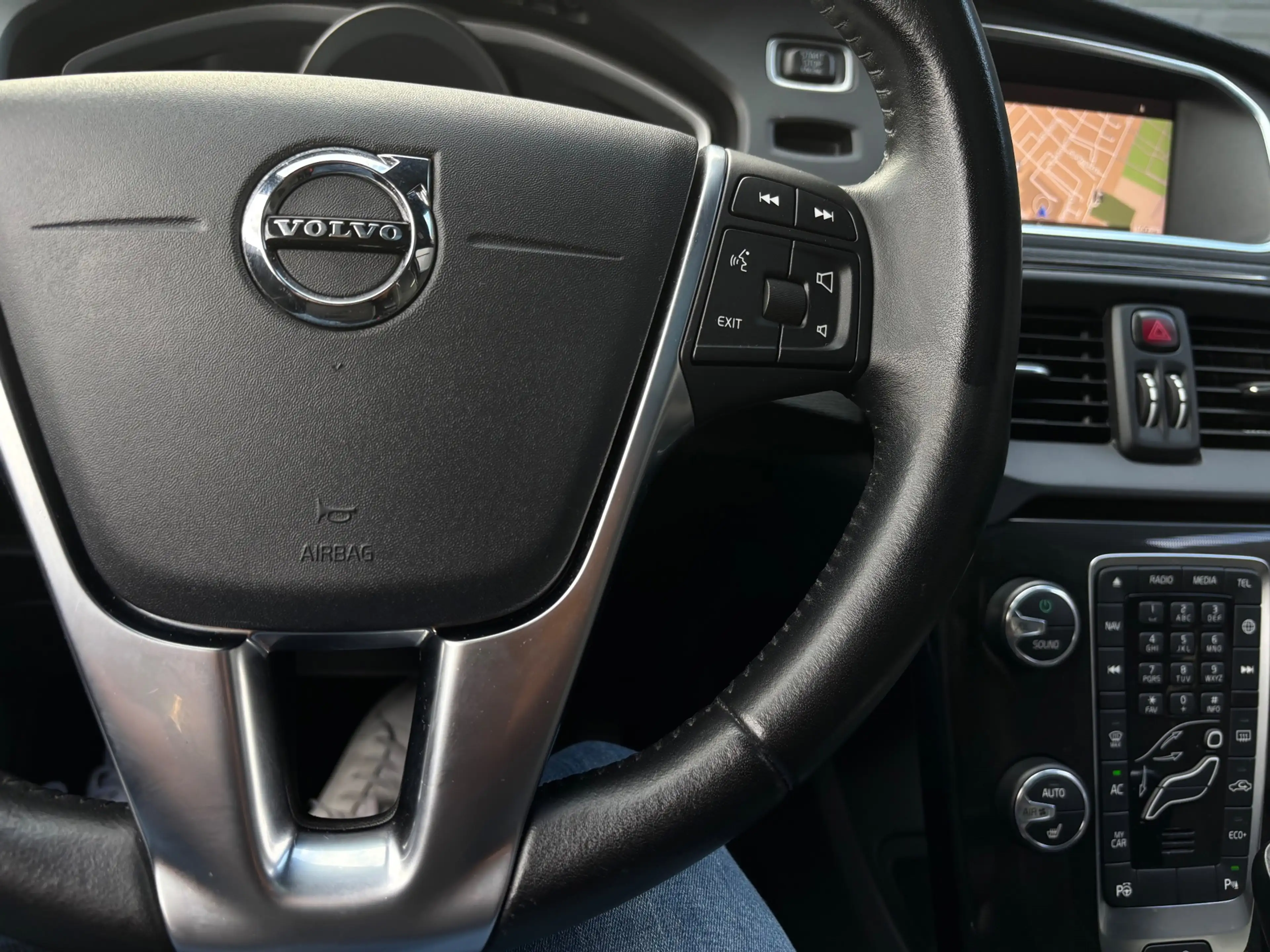 Volvo V40 1.5 T3 Dynamic | Automaat | Pano | Camera | Stoelv — photo 15