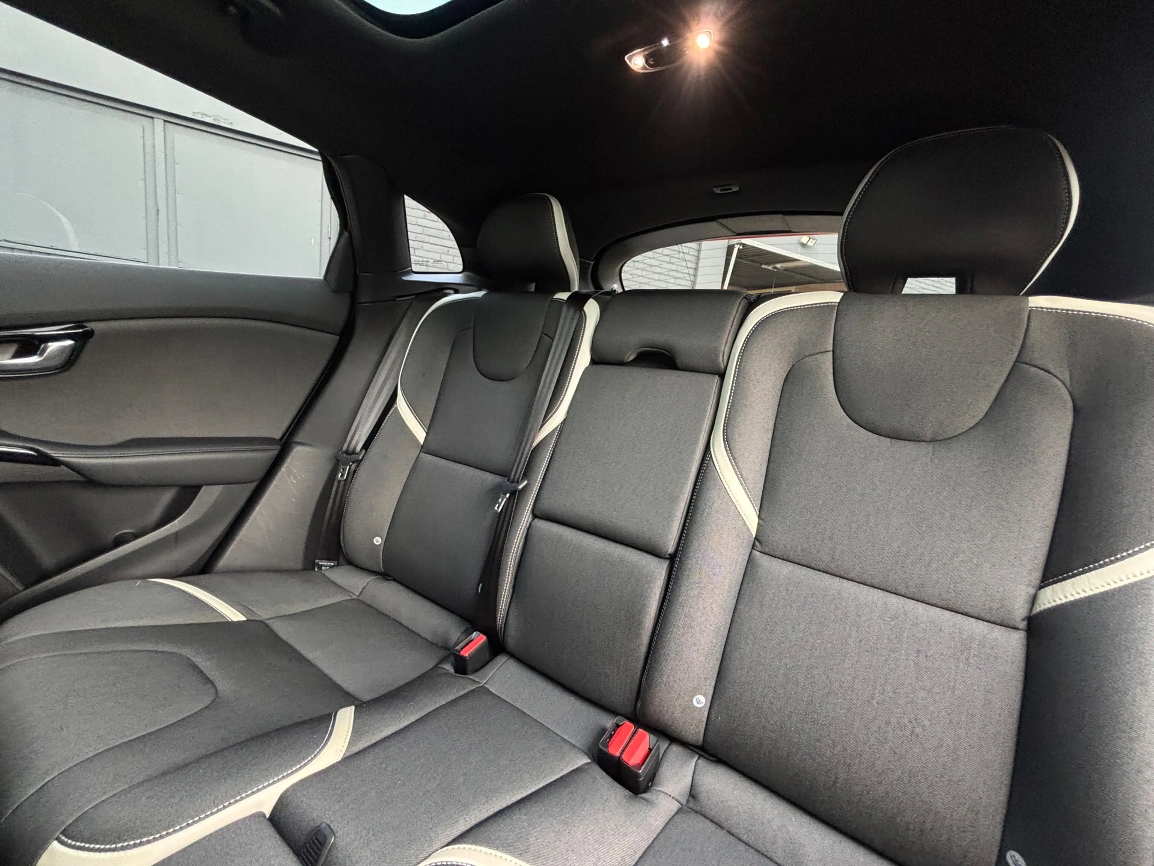 Volvo V40 1.5 T3 Dynamic | Automaat | Pano | Camera | Stoelv — photo 9