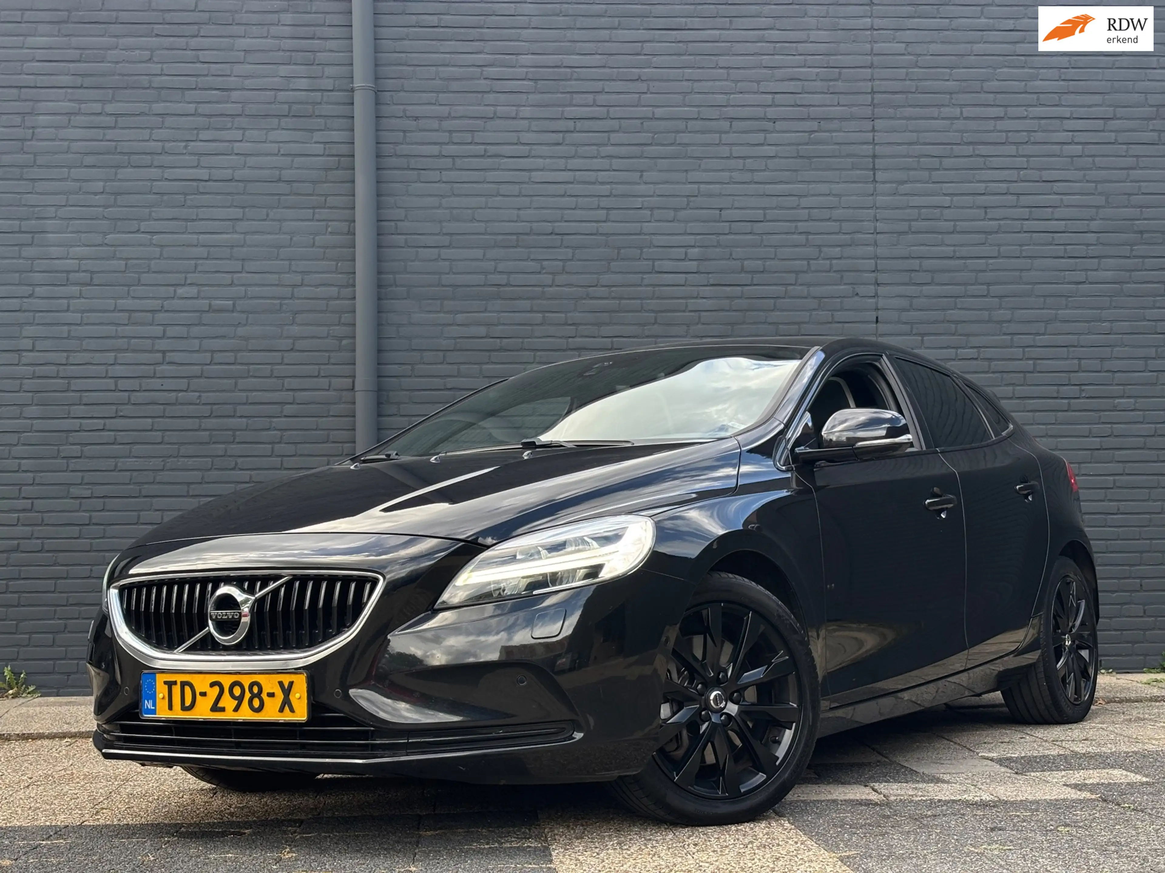 Volvo V40 1.5 T3 Dynamic | Automaat | Pano | Camera | Stoelv