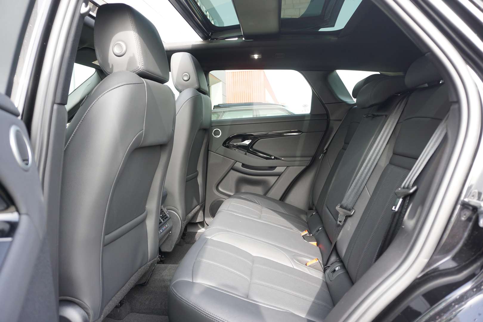 Land Rover Range Rover Evoque P270e Dynamic SE -  - Joinsteer - #4