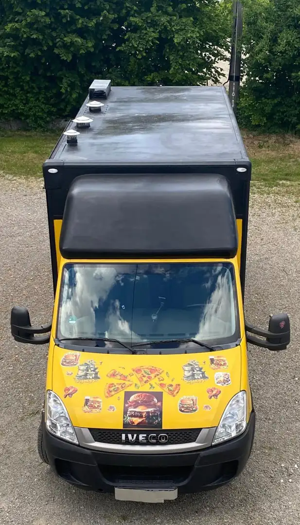 Iveco Daily Großer Küchen-Imbisswagen Gelb - 2