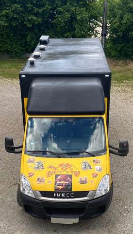 Iveco Daily Großer Küchen-Imbisswagen