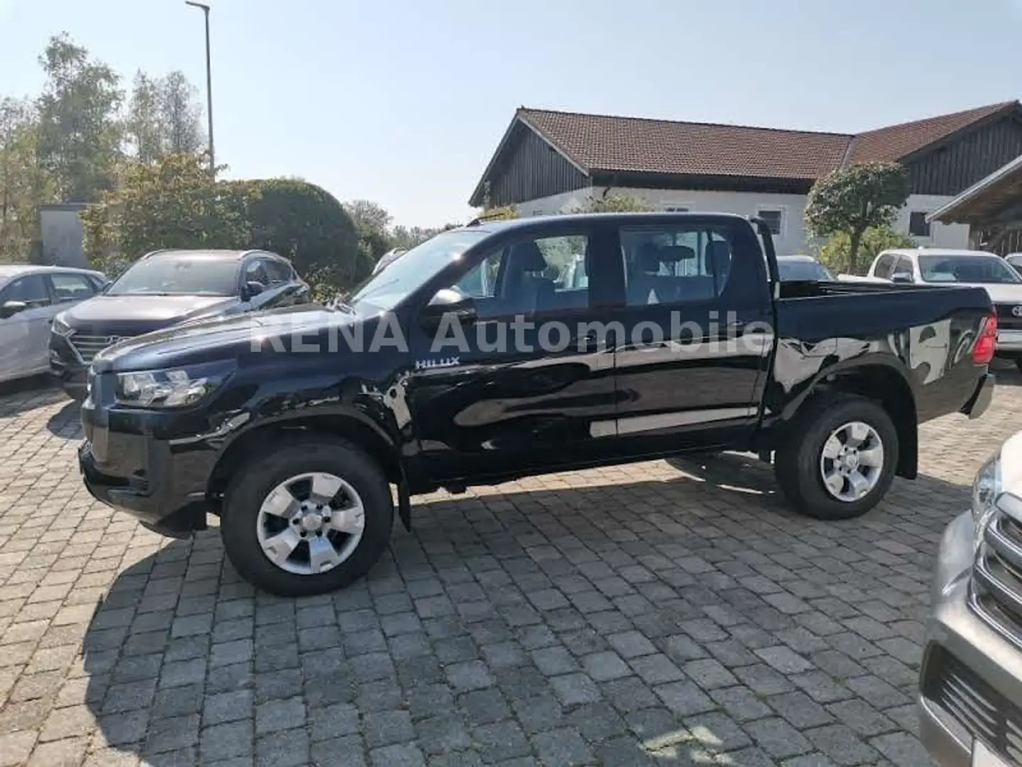 Toyota Hilux 2.8 Double Cab 4x4*Klima*APP*SHZ*Tempomat* Negro - 2