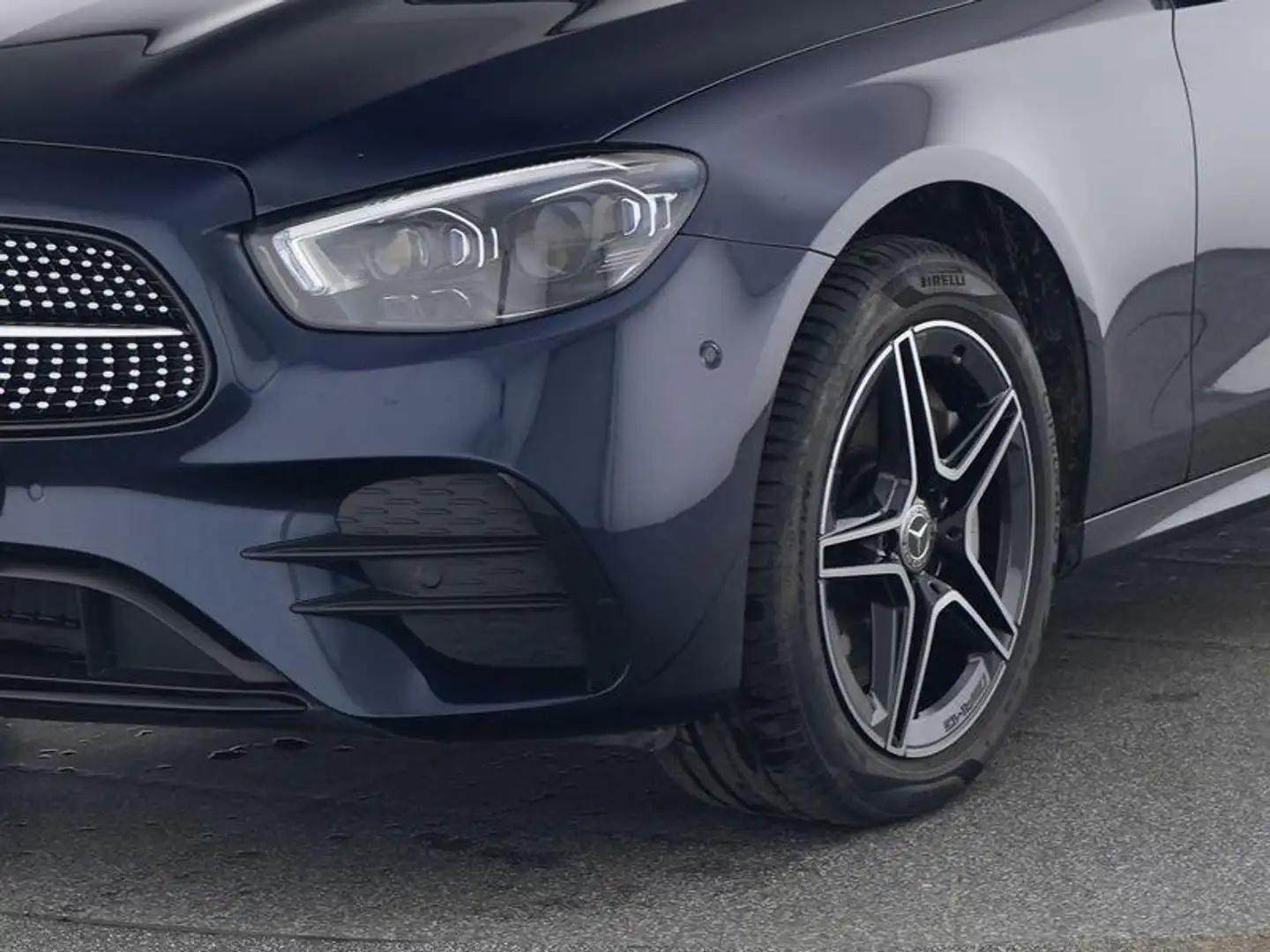 Mercedes-Benz E 300 T-Modell T de, 4 Matic, AMG line, Head-up, AHK,... Bleu - 2