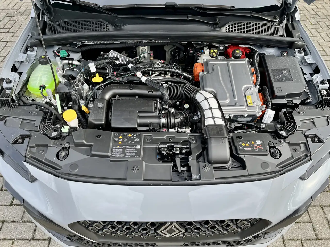Renault Clio 1.8 Full Hybrid 160 Techno Pack Winter, Safety &, миниатюра 12