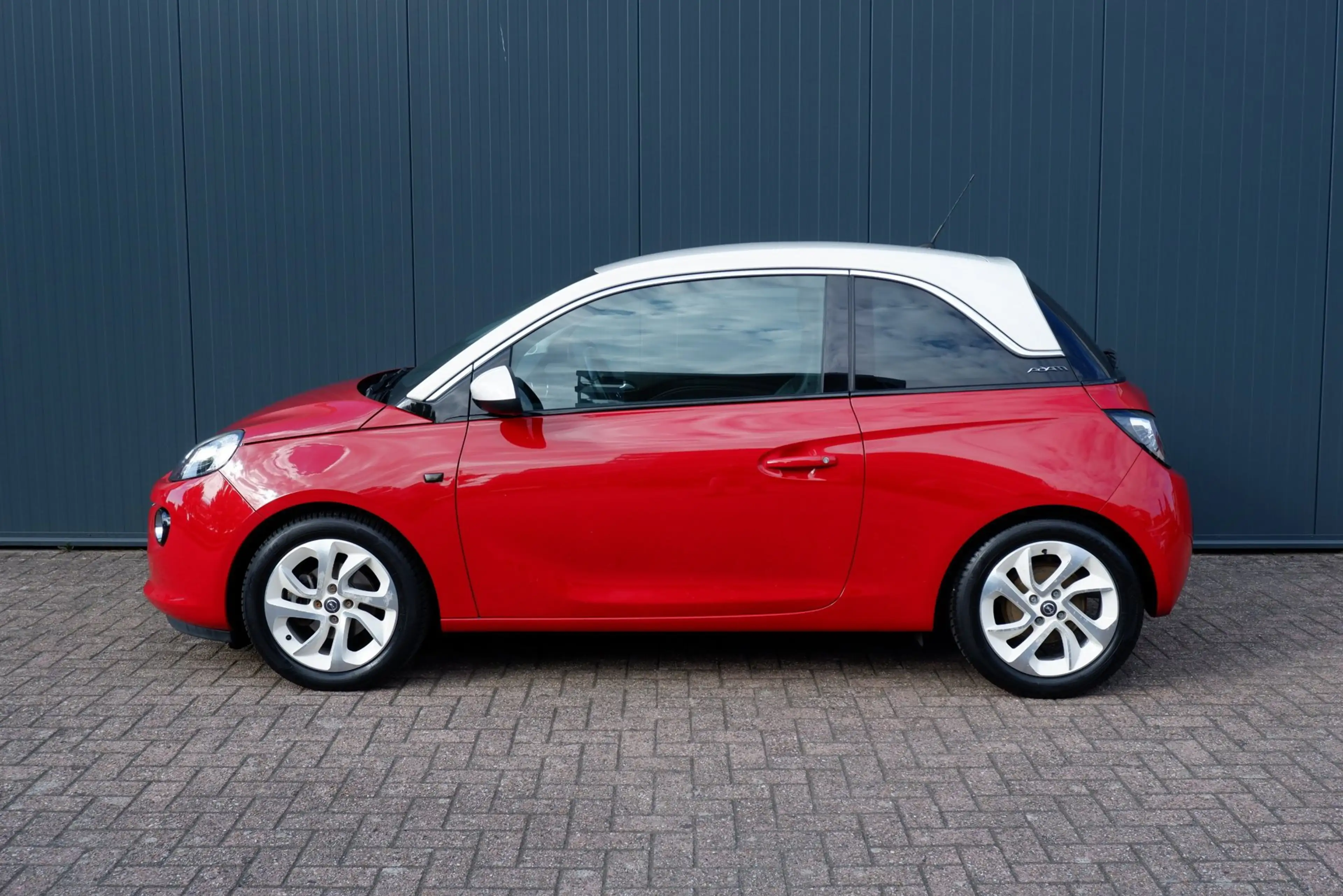Opel Adam 1.4 Glam — photo 4