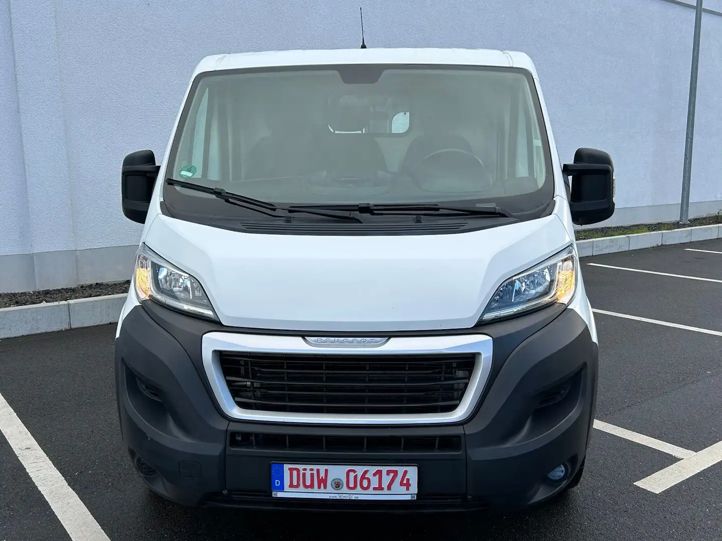 Peugeot Boxer Kasten 330 L1H1 Pro Avantage Edition *AHK* Weiß - 2