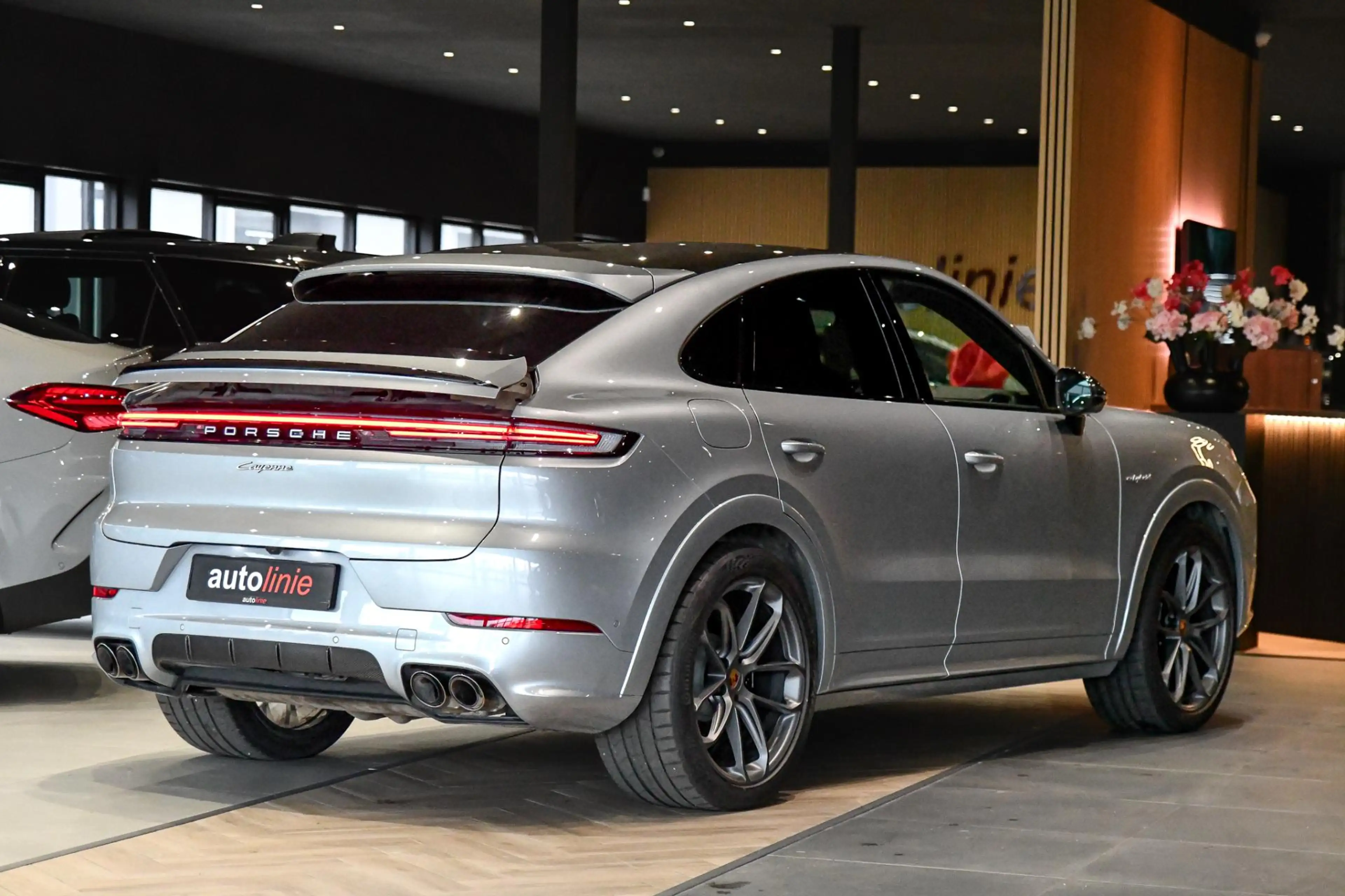Porsche Cayenne Coupé 3.0 E-Hybrid. GT Pakket. Carbon, Leder, Soft — photo 4