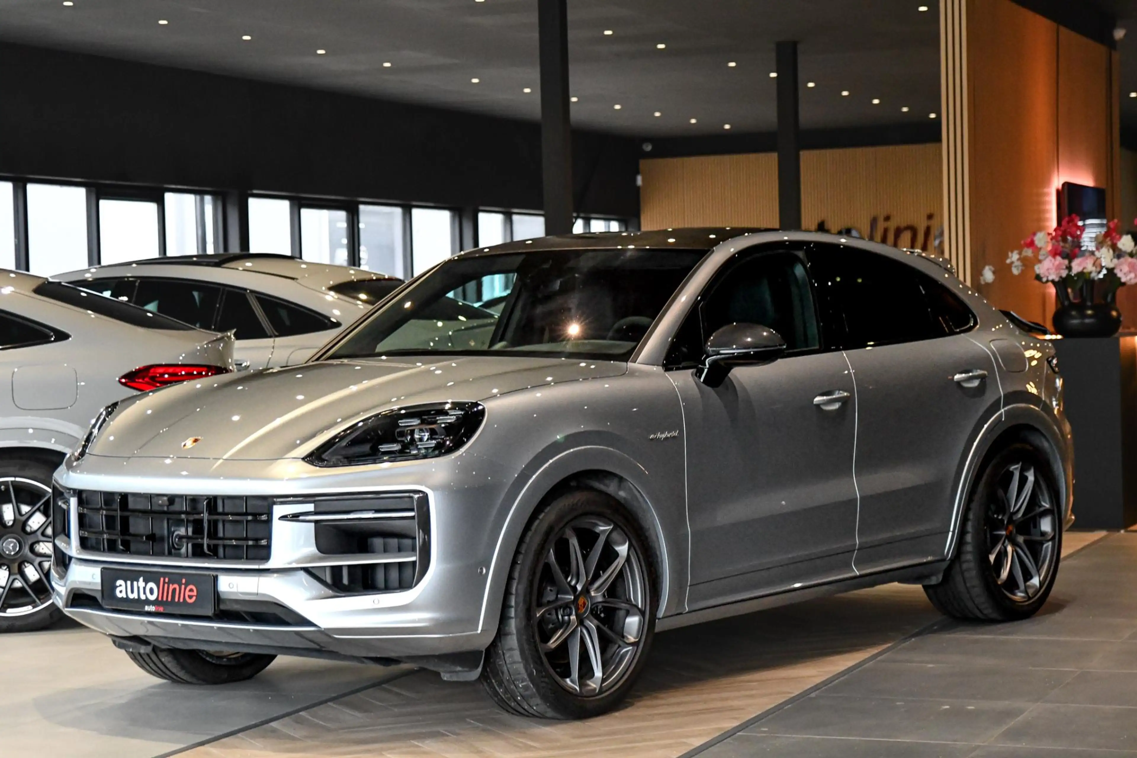 Porsche Cayenne Coupé 3.0 E-Hybrid. GT Pakket. Carbon, Leder, Soft — photo 3