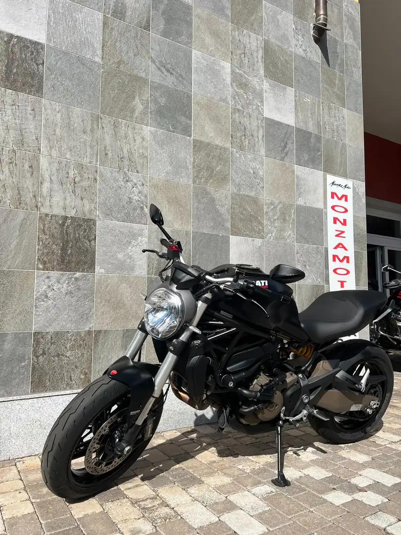 Ducati Monster 821 Zwart - 1