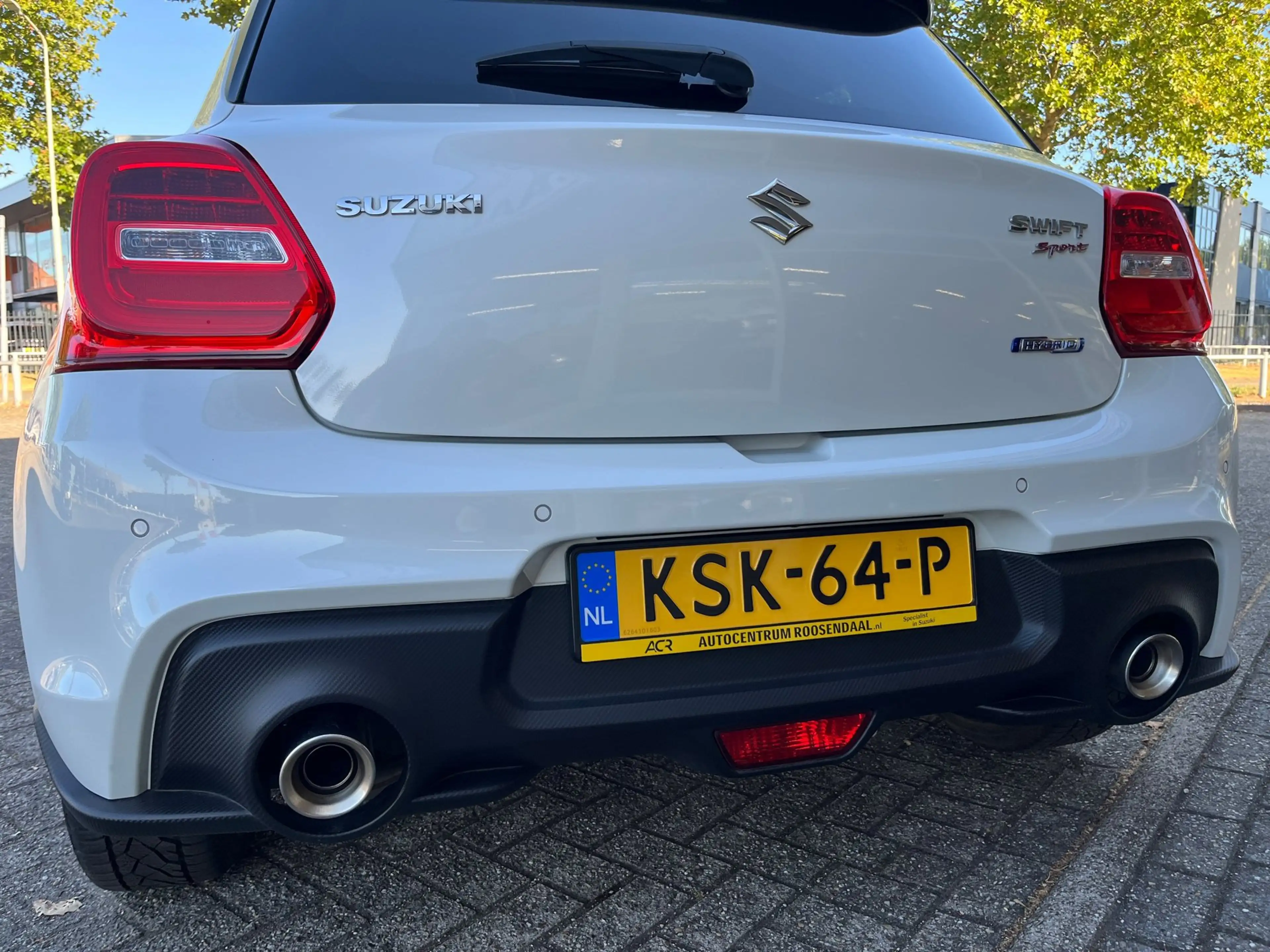 Suzuki Swift 1.4 Sport Smart Hybrid — photo 9