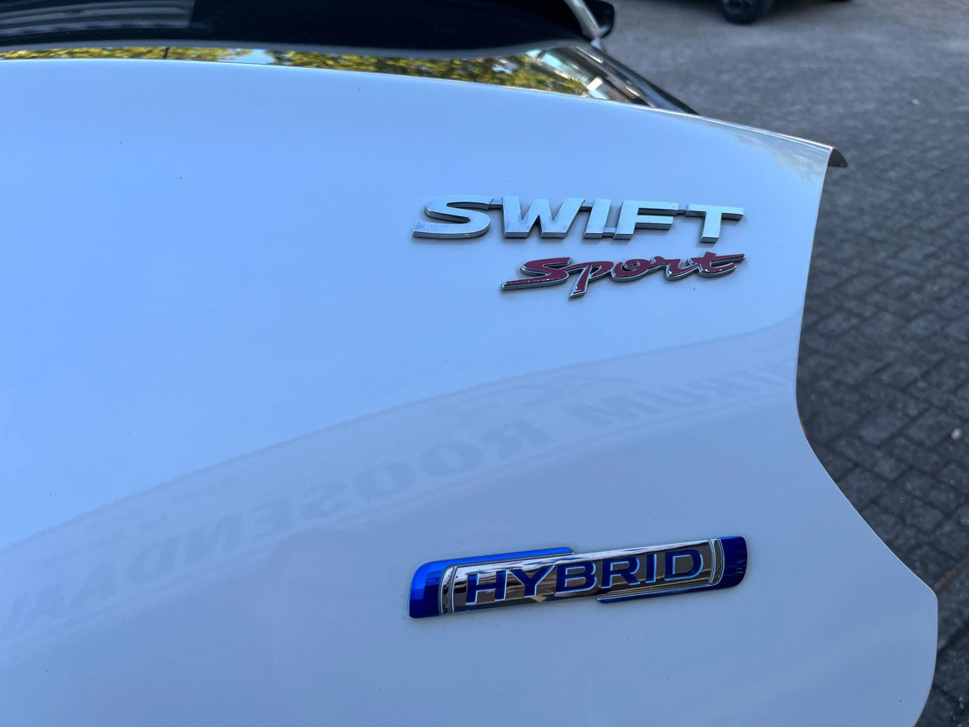 Suzuki Swift 1.4 Sport Smart Hybrid — photo 10