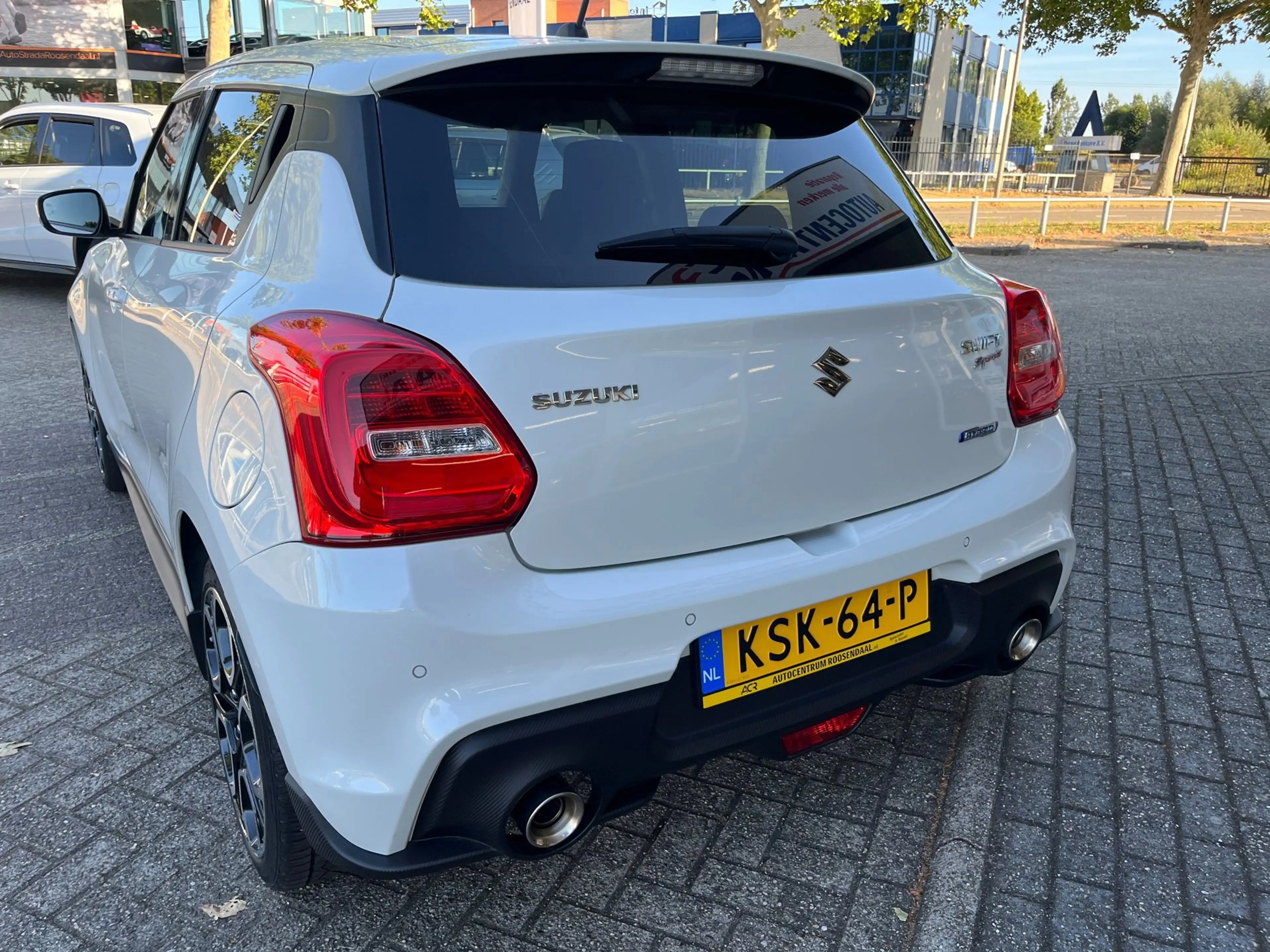 Suzuki Swift 1.4 Sport Smart Hybrid — photo 8
