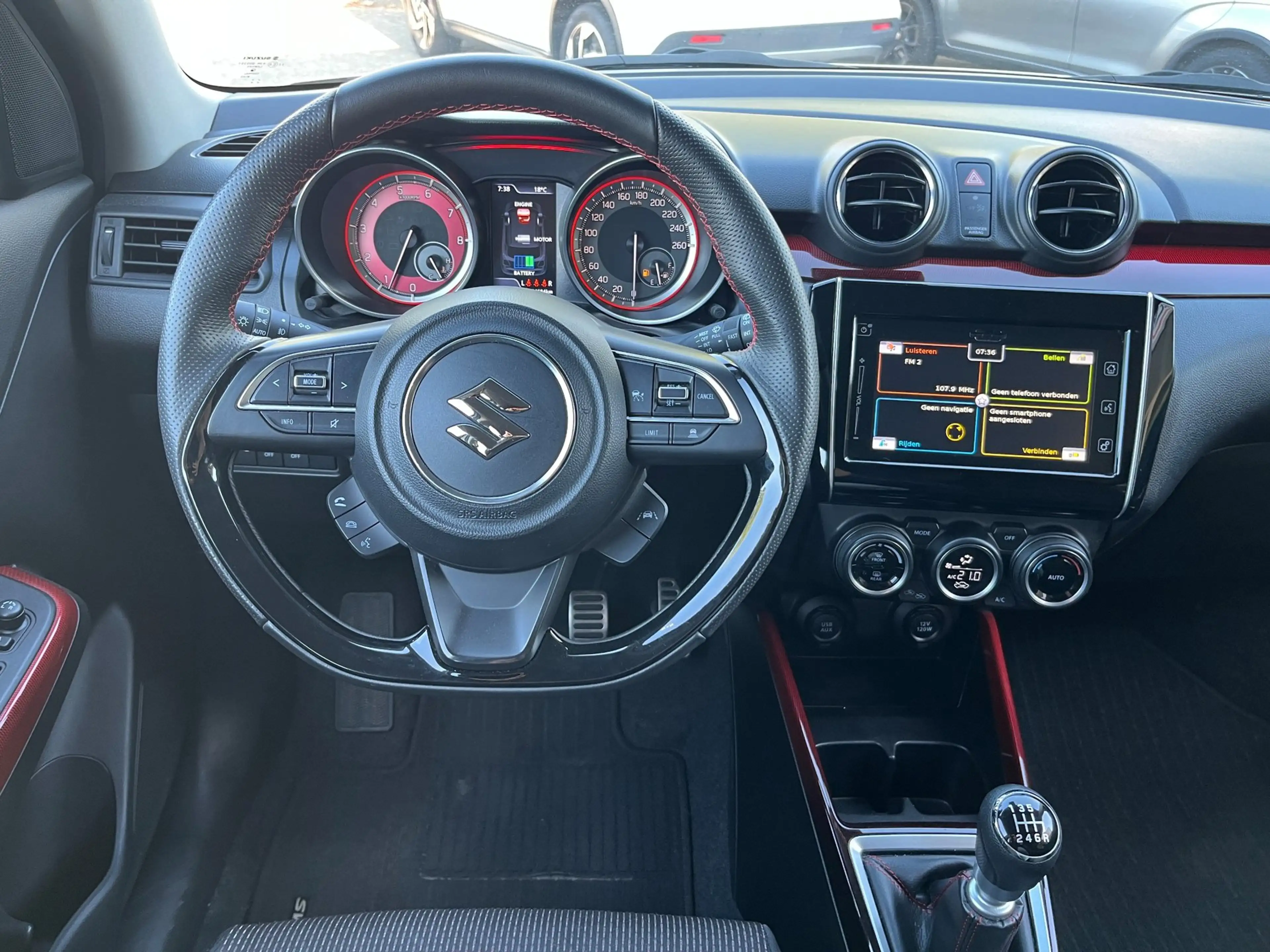Suzuki Swift 1.4 Sport Smart Hybrid — photo 18