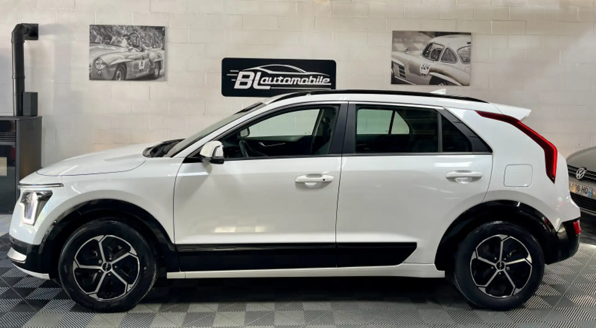 Kia Niro 1.6 GDI 105CH ISG + ELECTRIQUE 43.5CH ACTIVE DCT6  Blanc - 2