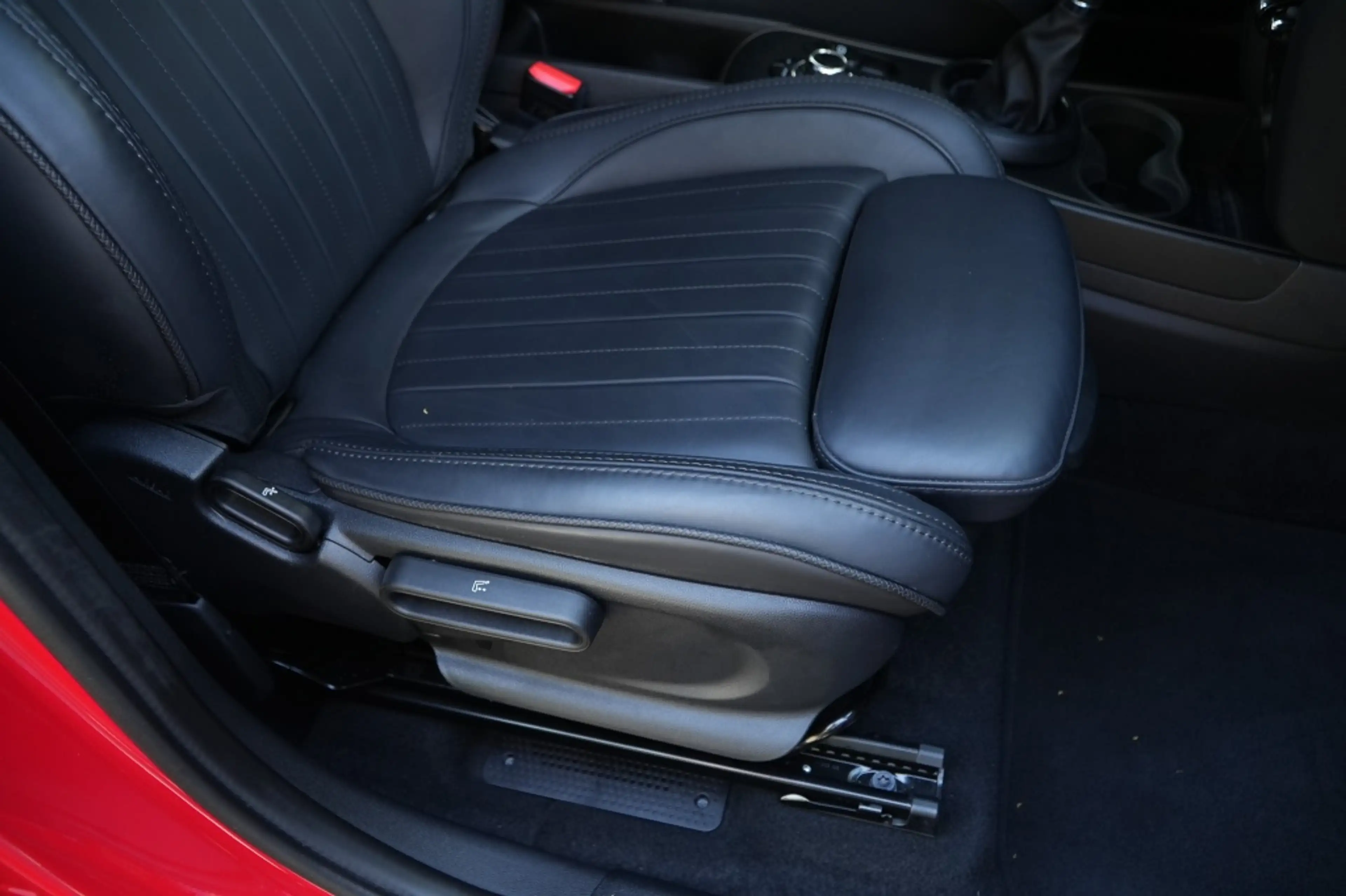 MINI Cooper SE Countryman 1.5 ALL4 I Navi I 19 inch I Leder int. I — photo 18