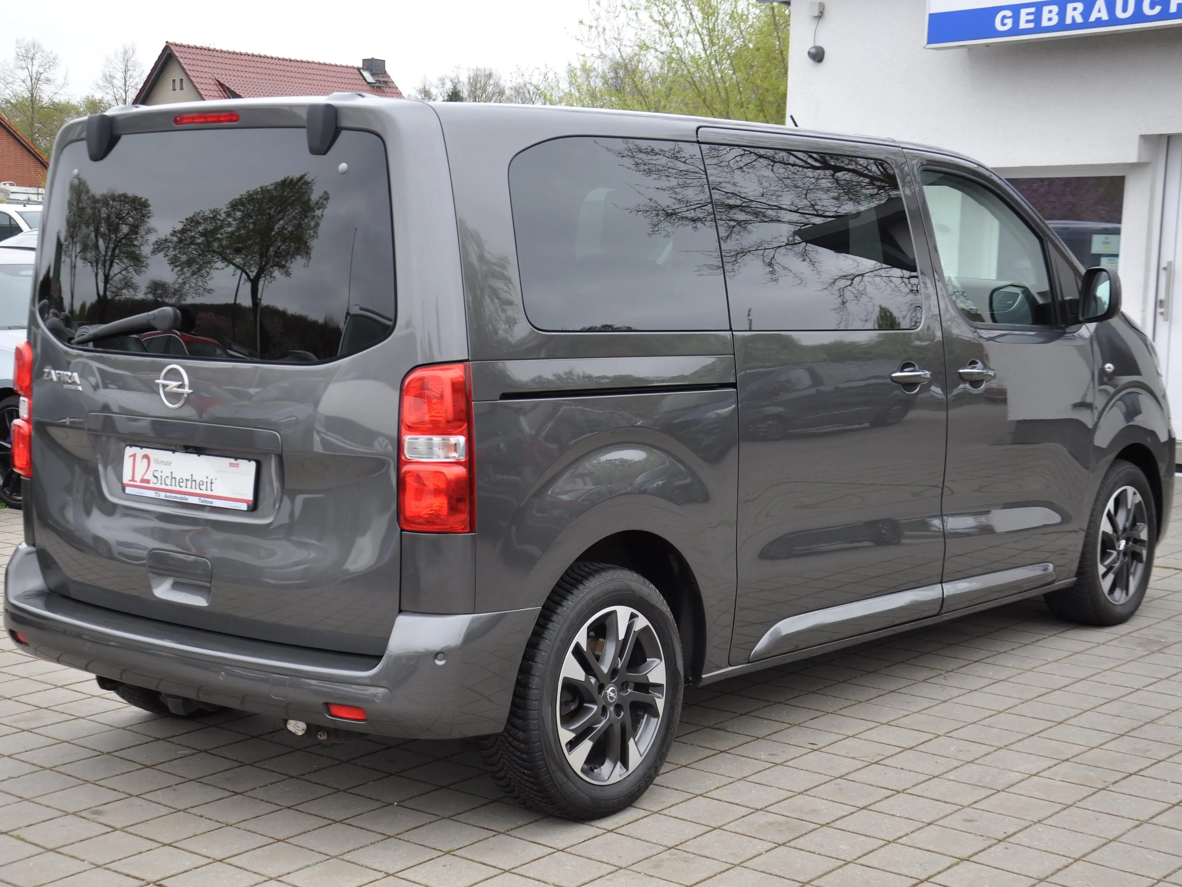 Opel Zafira Life Innovation M AHK-PANO-HUD-LEDER-XENON-NAVI-RKAM — photo 6