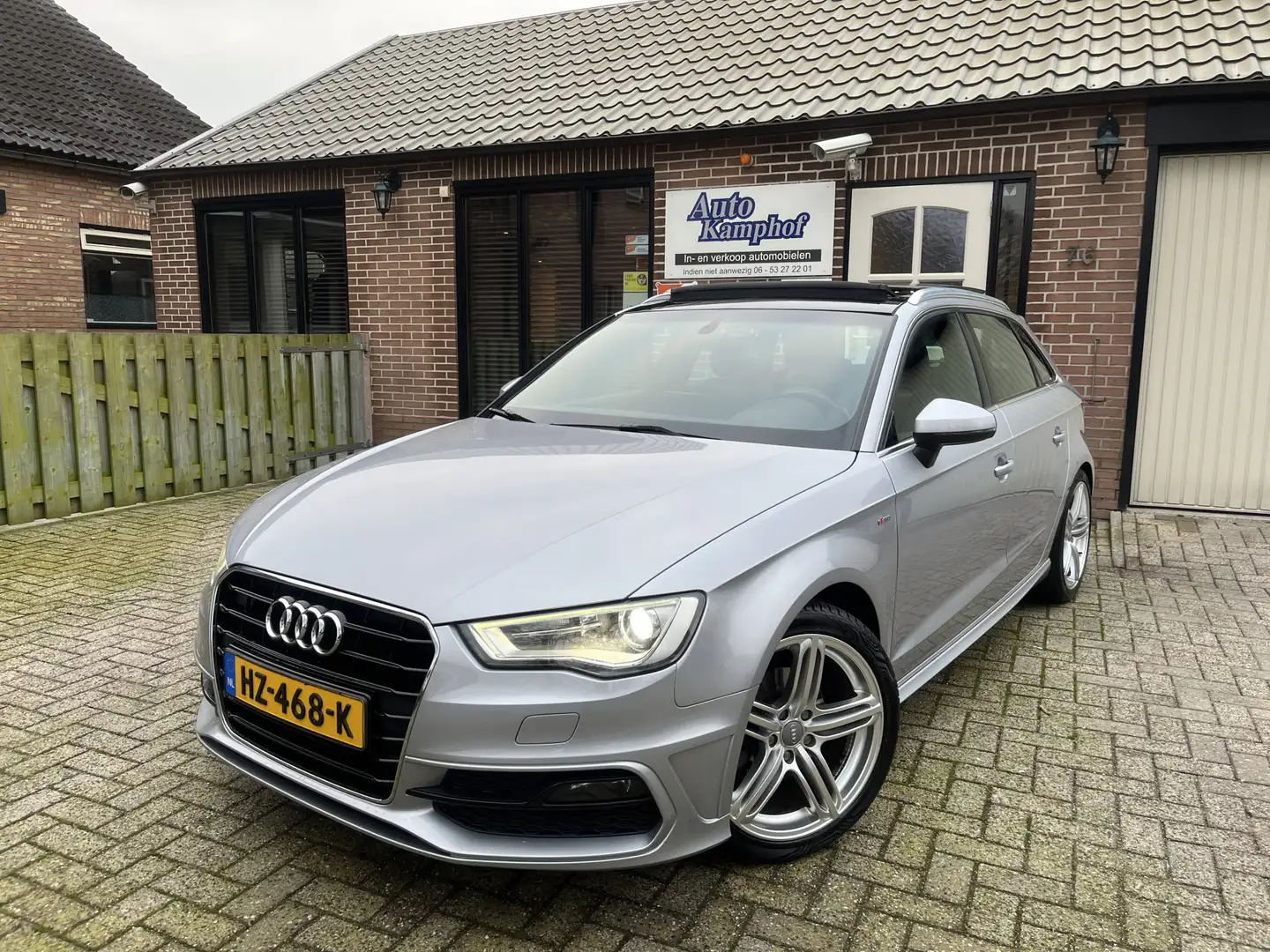 Audi A3 Sportback 1.4 TFSI 150 pk CoD Adrenalin Sport 2x S Grigio - 1