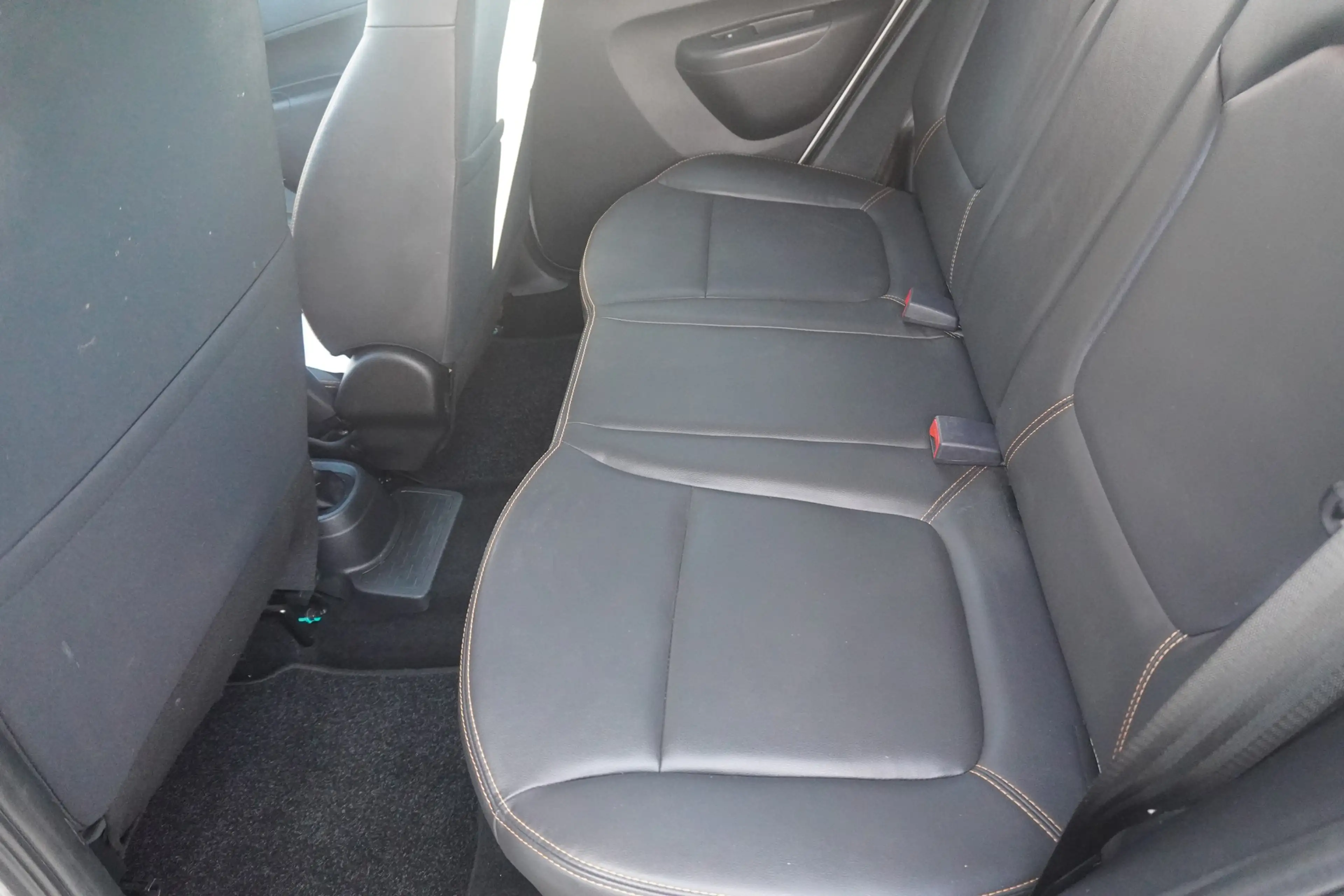 Dacia Spring Electric Comfort Navi Leder Kamera PDC — photo 12