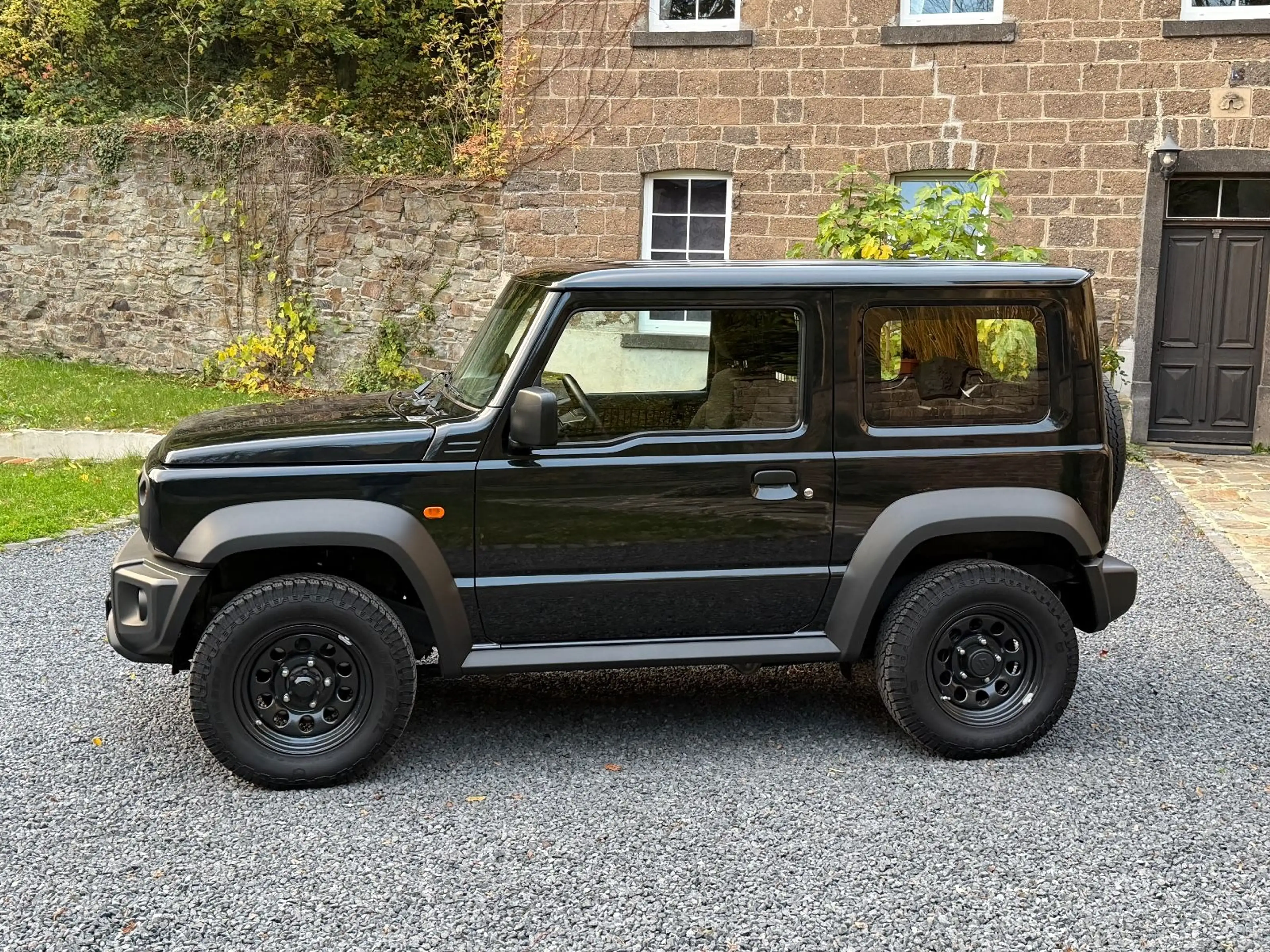 Suzuki Jimny 1.5 Comfort AllGrip NFZ LED LKW A+T Reifen — photo 13
